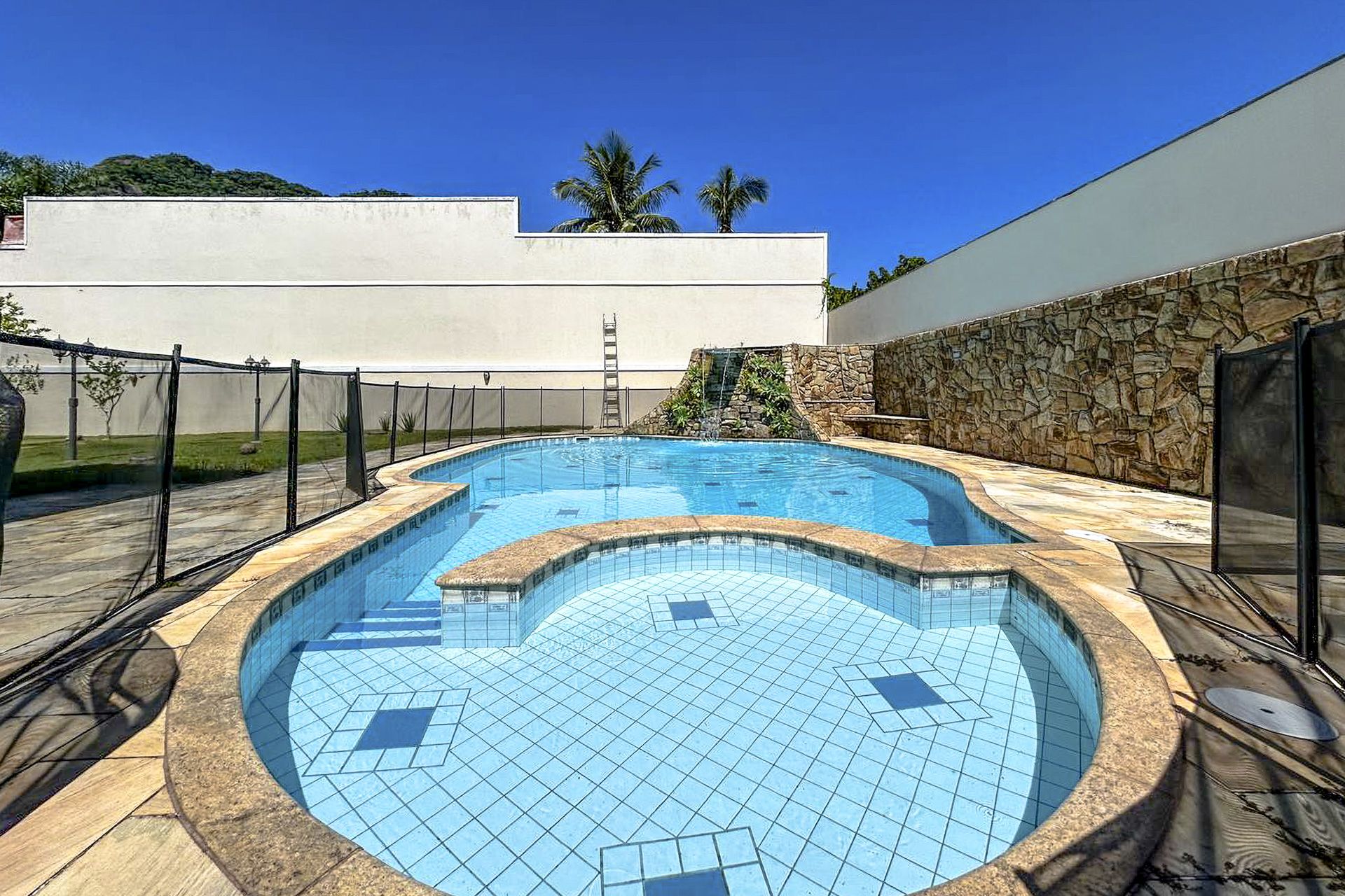Casa de Frente para a Praia no Recreio dos Bandeirantes