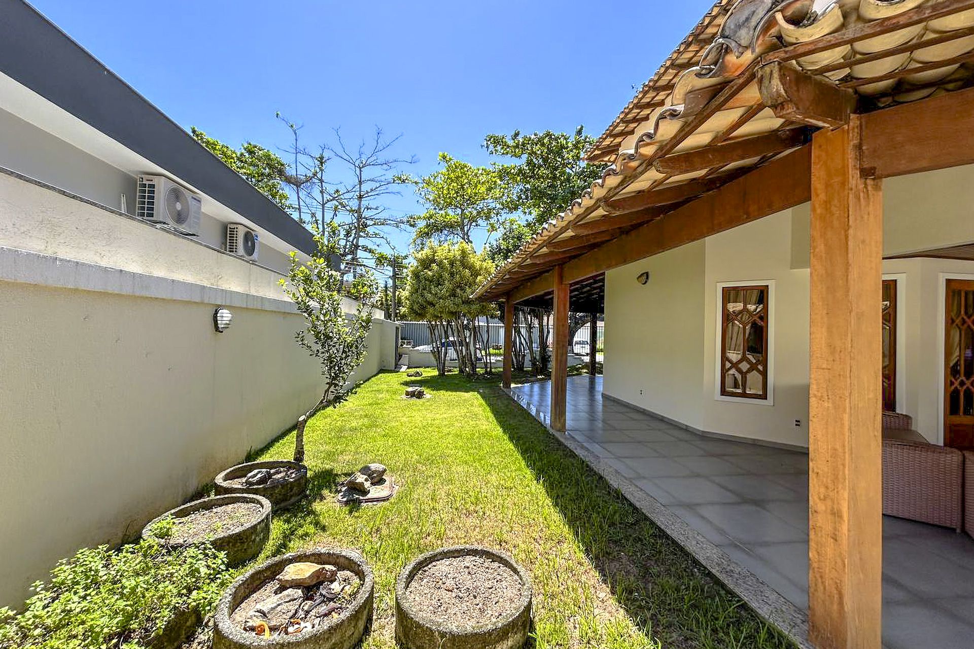 Casa de Frente para a Praia no Recreio dos Bandeirantes