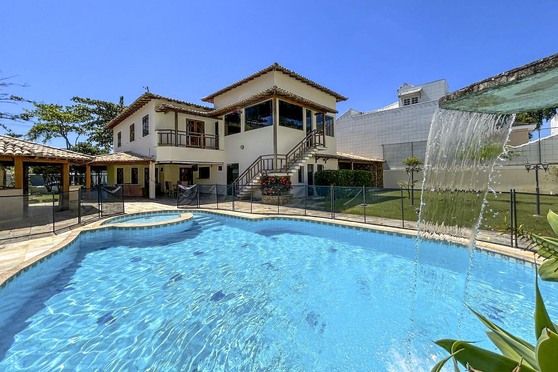 Casa de Frente para a Praia no Recreio dos Bandeirantes