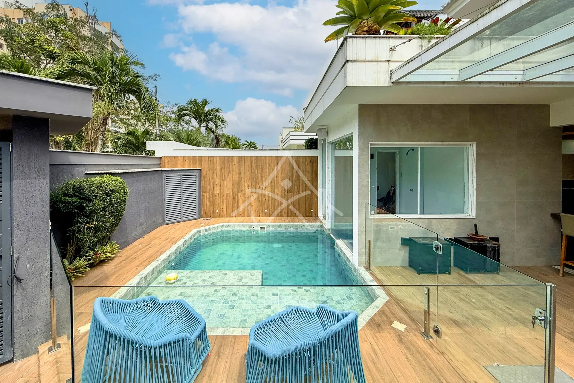 Casa com Cisterna na Barra da Tijuca