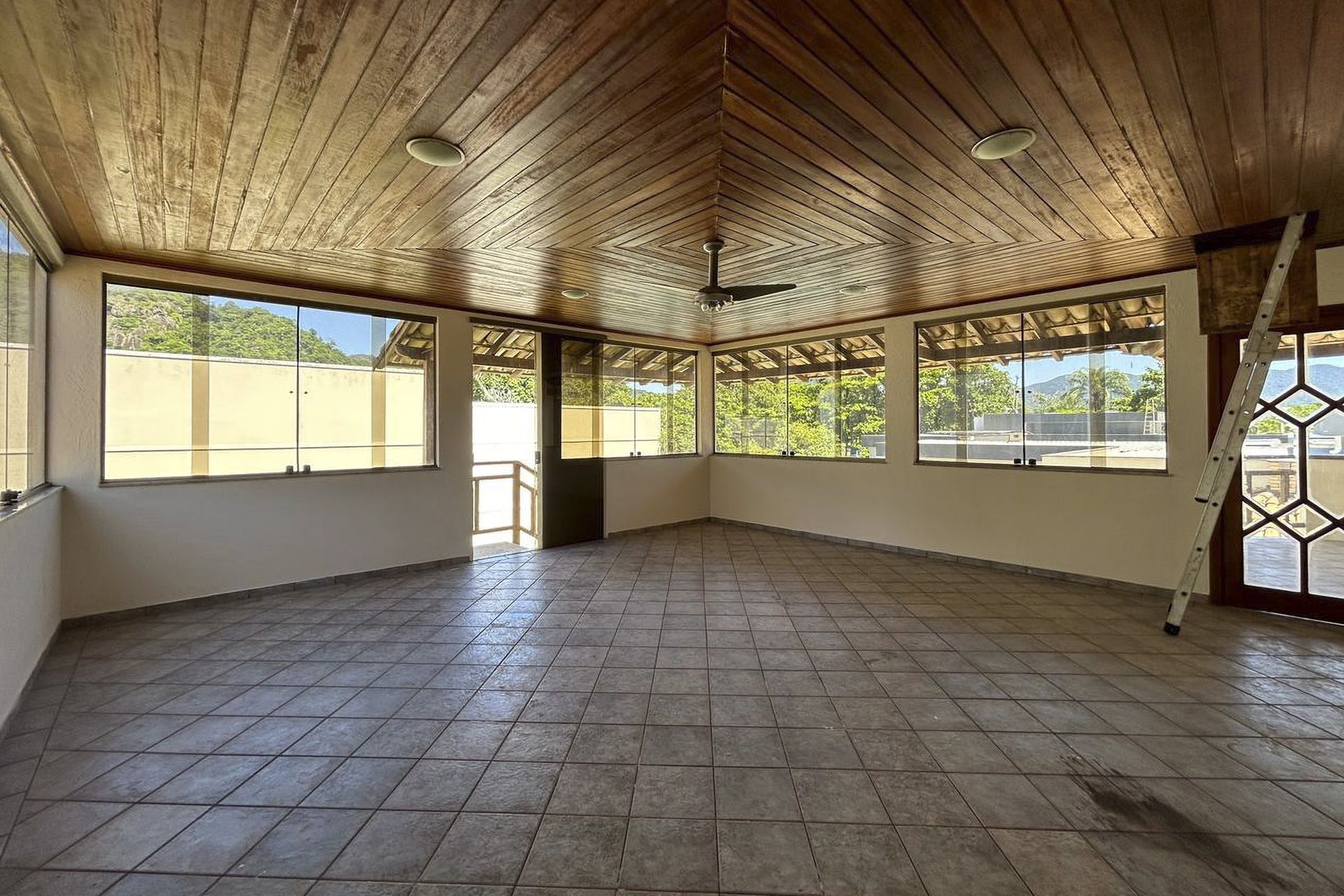 Casa de Frente para a Praia no Recreio dos Bandeirantes