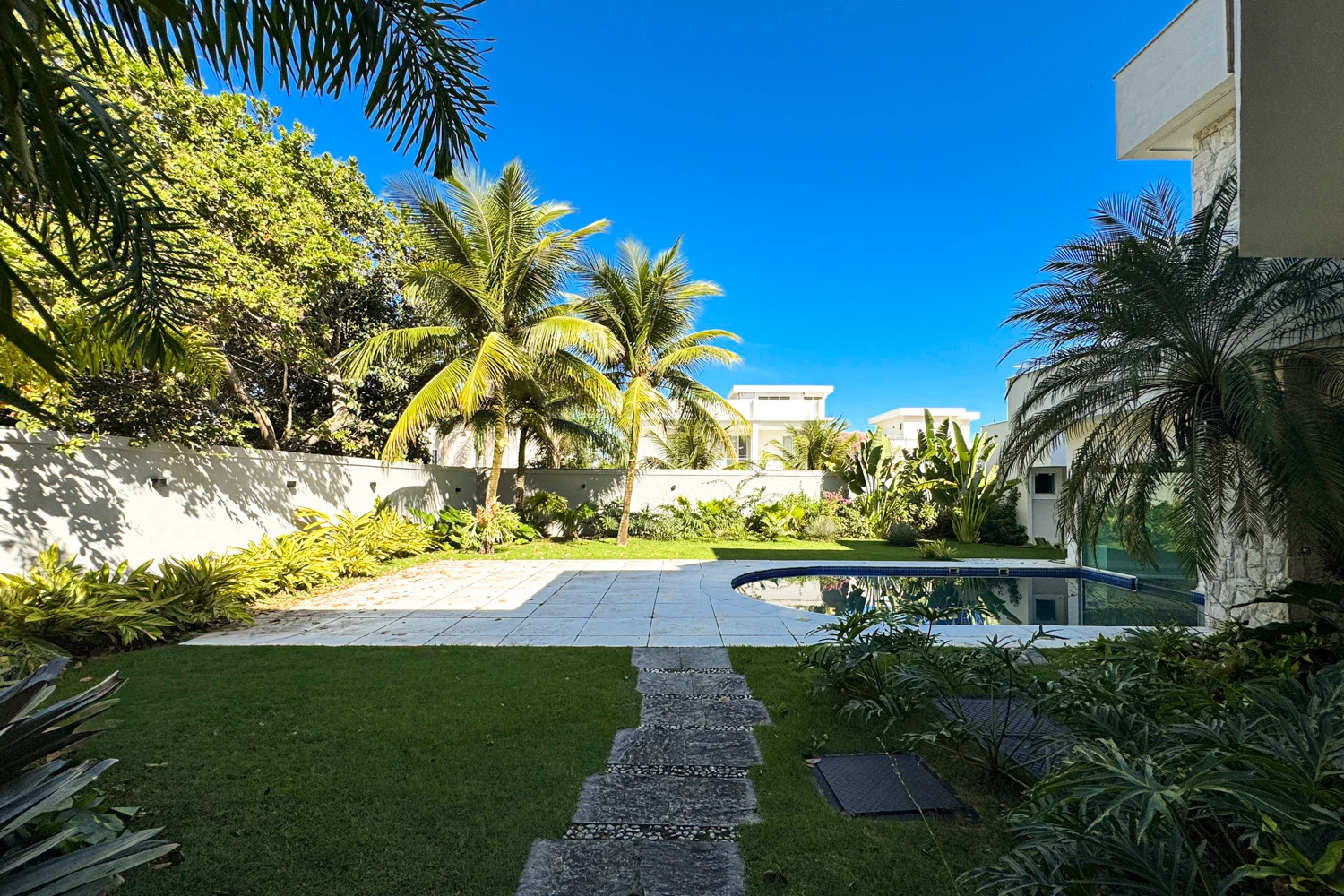 Casa com 5 Suítes e Sótão na Barra da Tijuca