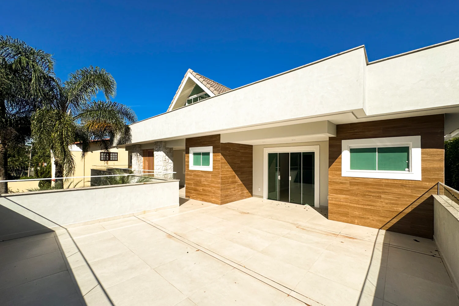 Casa com 5 Suítes e Sótão na Barra da Tijuca