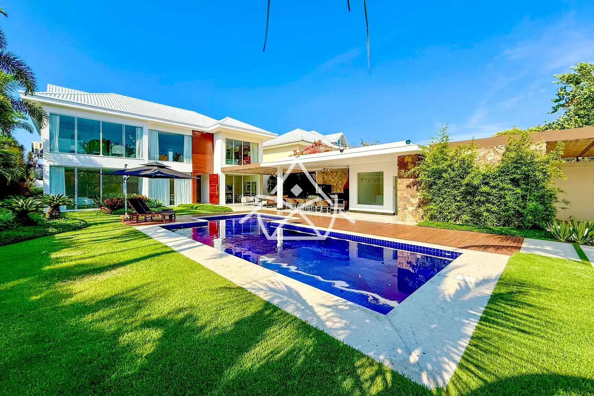 Casa com Área Gourmet e Forno a Lenha na Barra da Tijuca