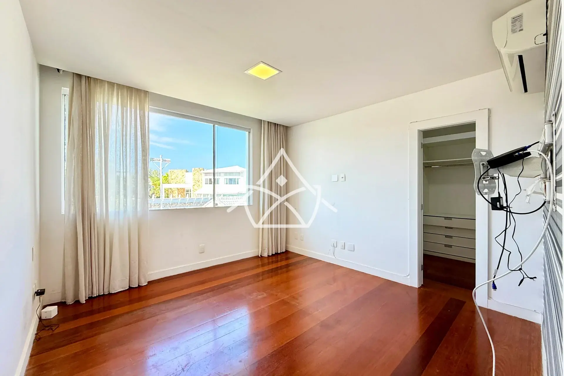 Casa com Área Gourmet e Forno a Lenha na Barra da Tijuca