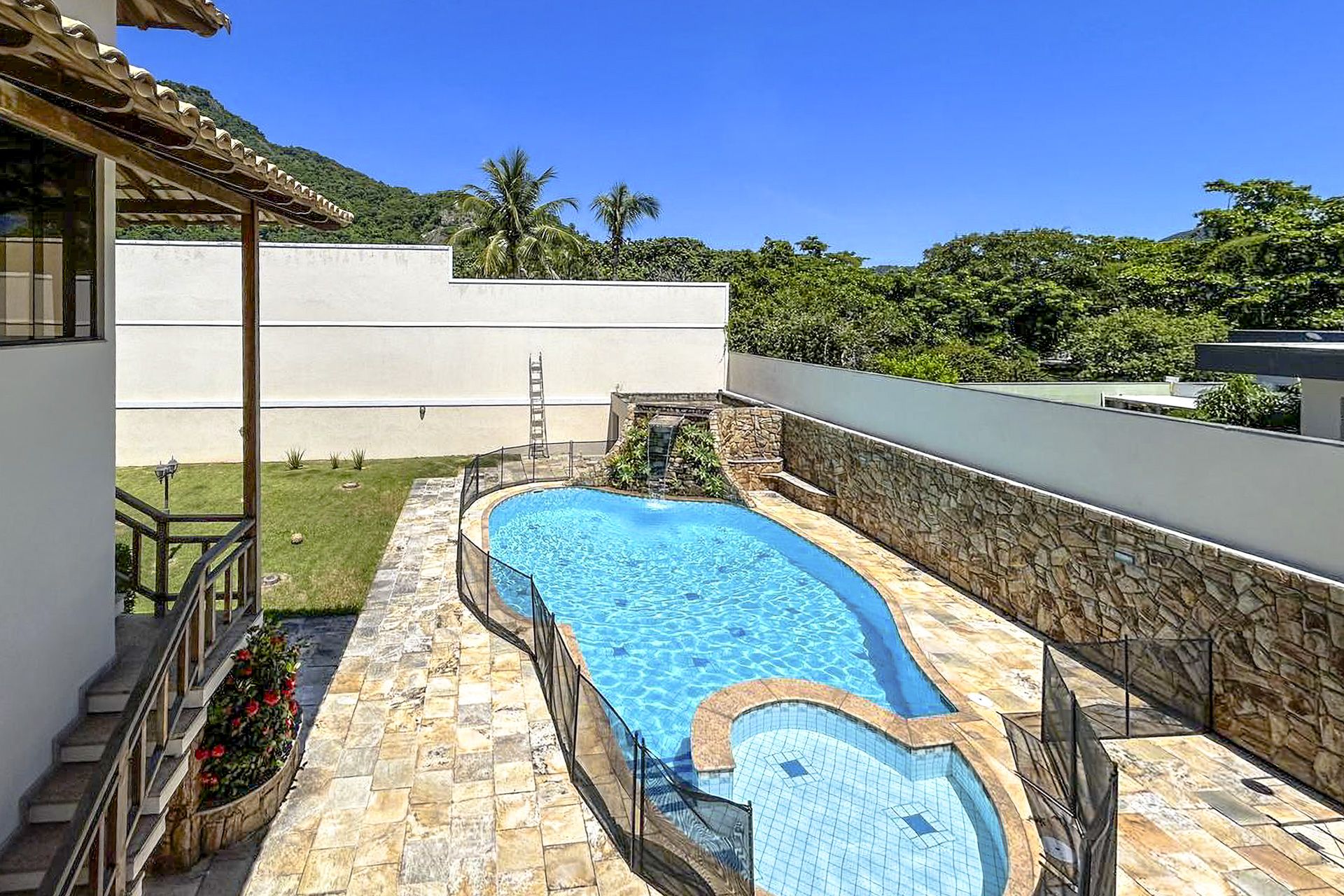 Casa de Frente para a Praia no Recreio dos Bandeirantes