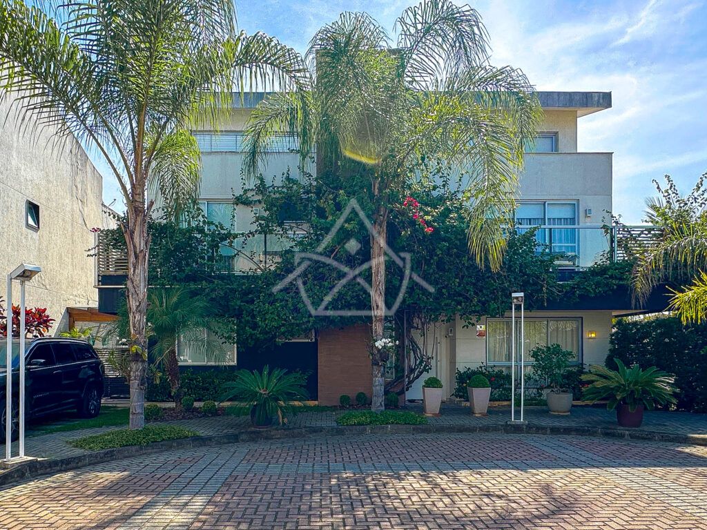 Casa à venda no condomínio Concetto Bianco, no Recreio dos Bandeirantes - Royal 4 House
