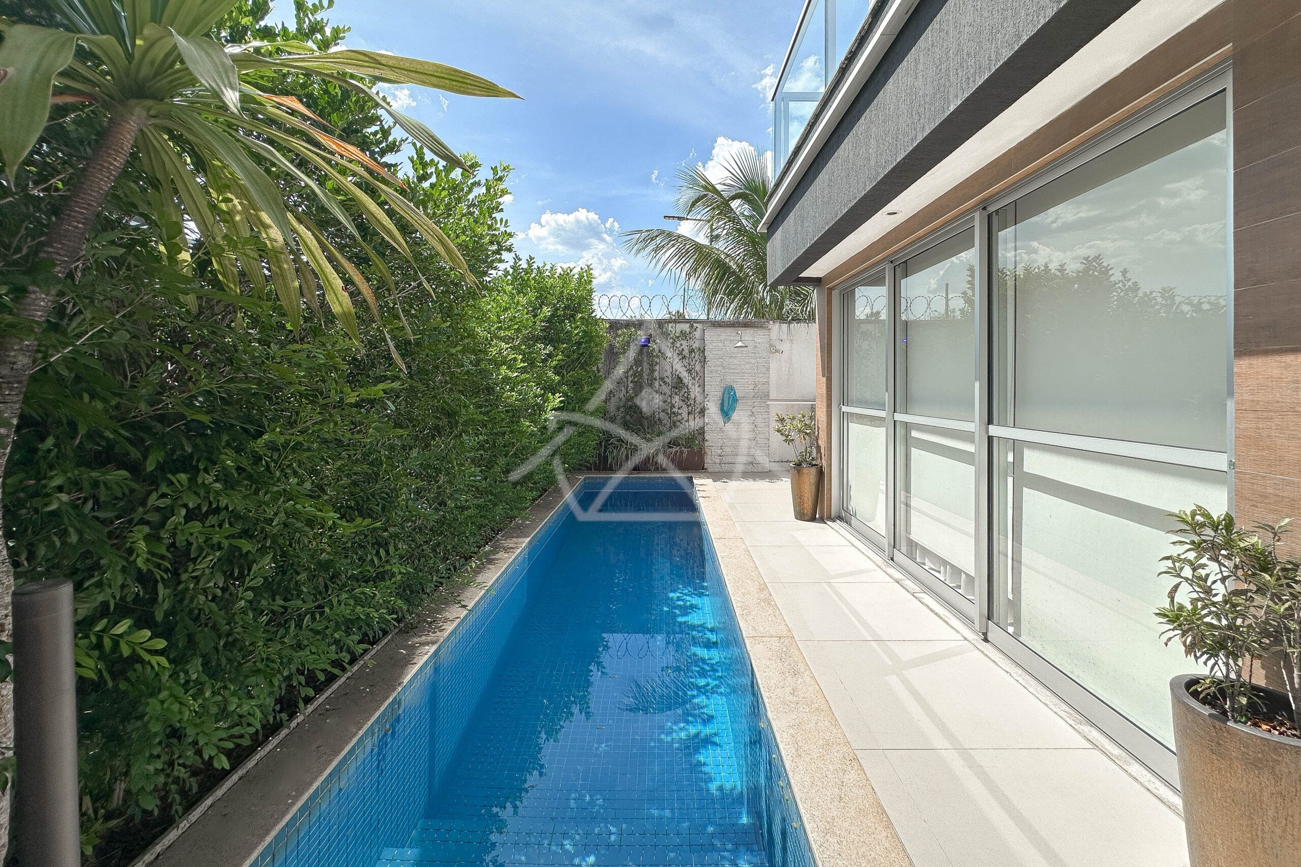 Casa à venda no condomínio Concetto Bianco, no Recreio dos Bandeirantes - Royal 4 House