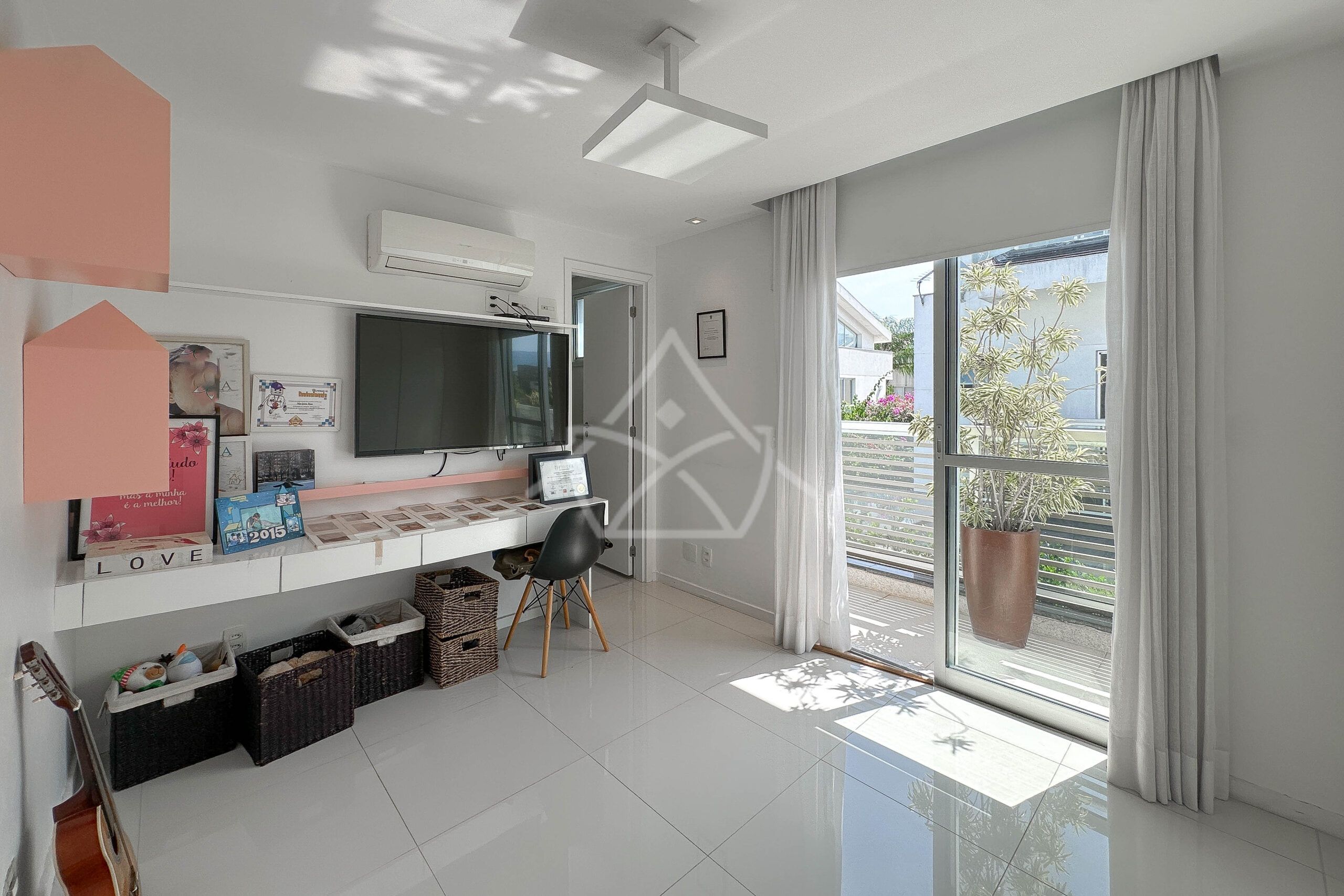 Casa à venda no condomínio Concetto Bianco, no Recreio dos Bandeirantes - Royal 4 House