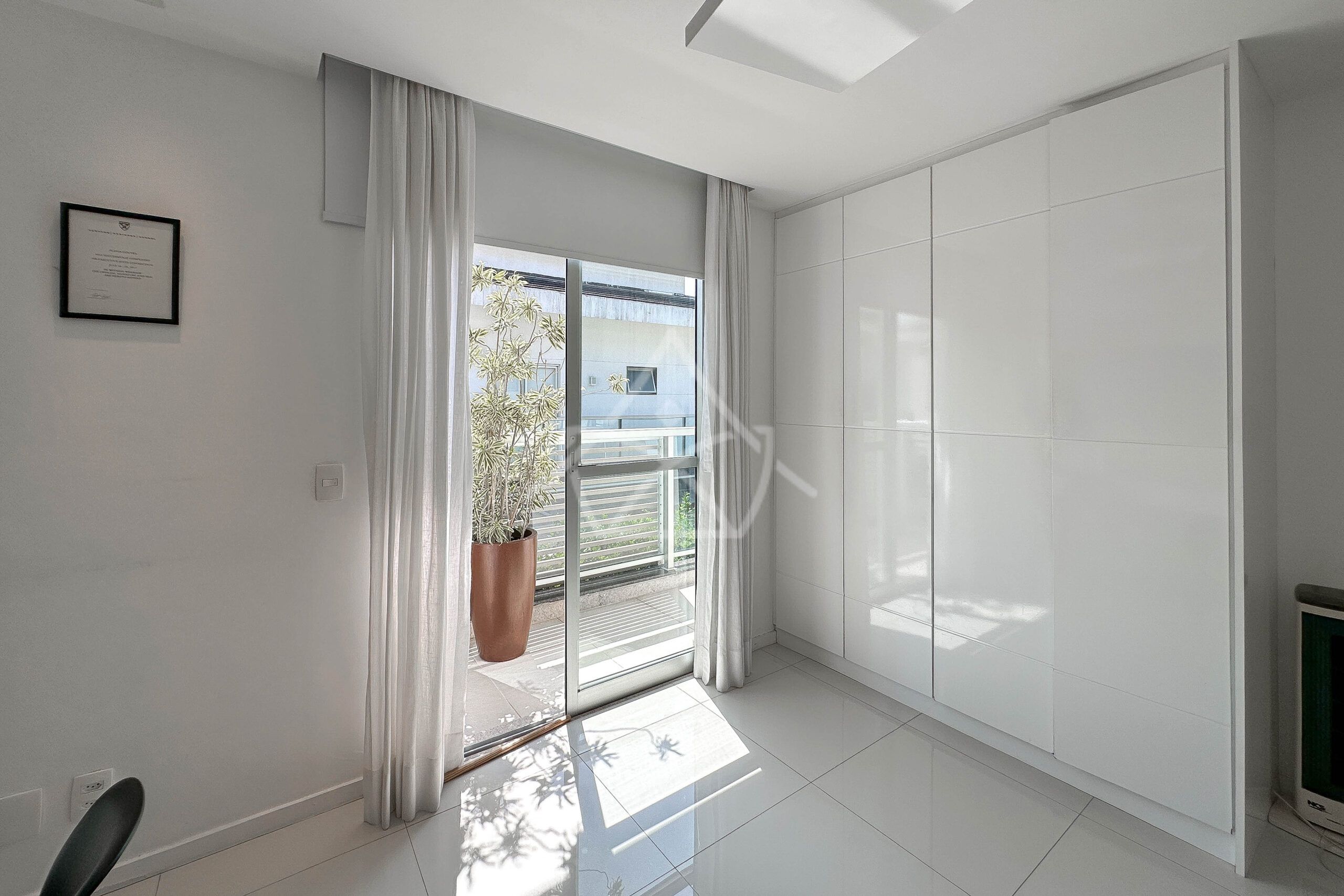 Casa à venda no condomínio Concetto Bianco, no Recreio dos Bandeirantes - Royal 4 House