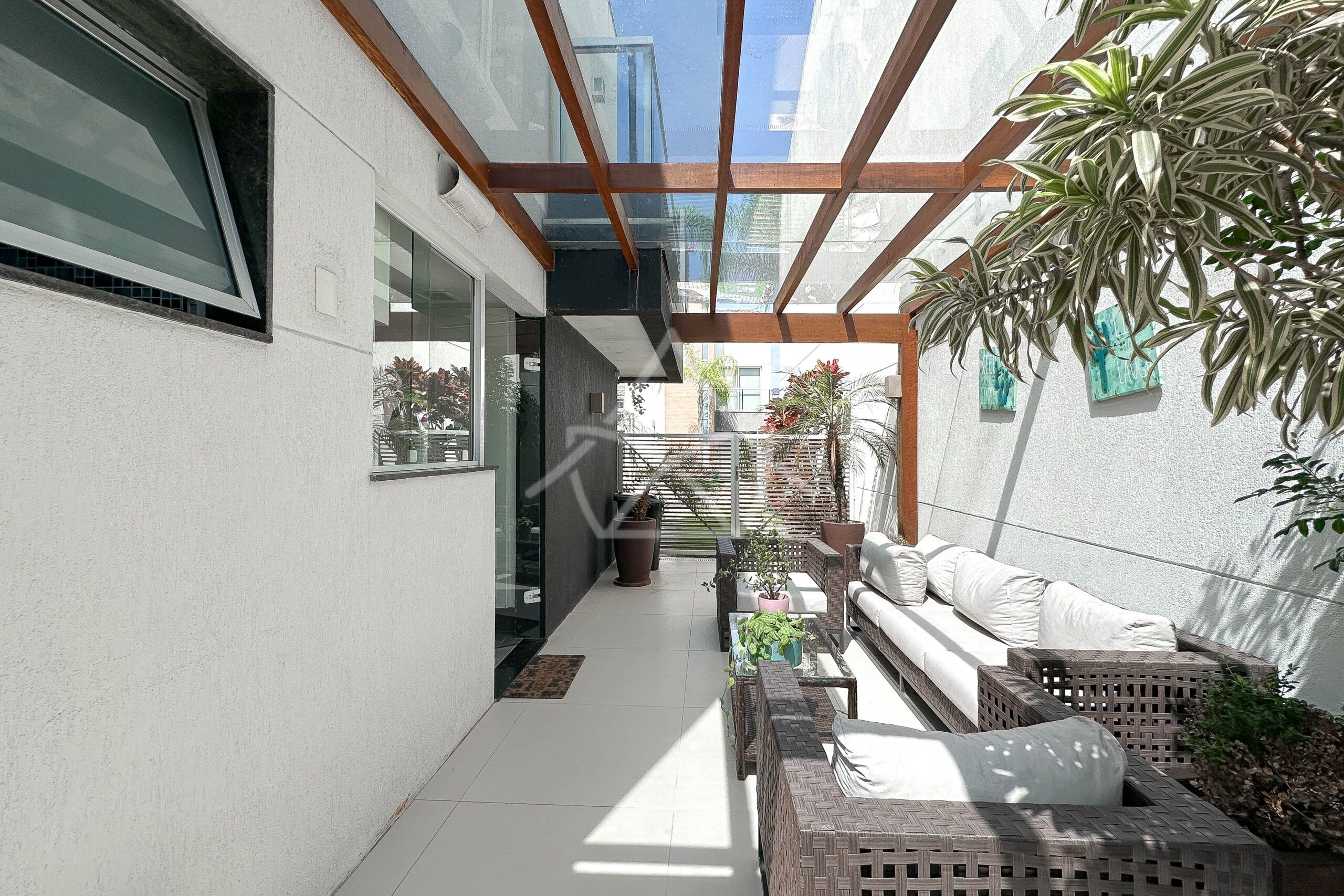 Casa à venda no condomínio Concetto Bianco, no Recreio dos Bandeirantes - Royal 4 House