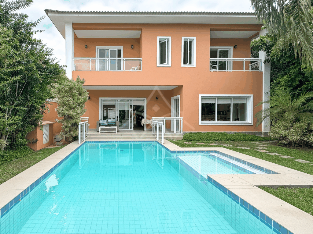 Casa à venda no condomínio Maramar - Royal 4 House