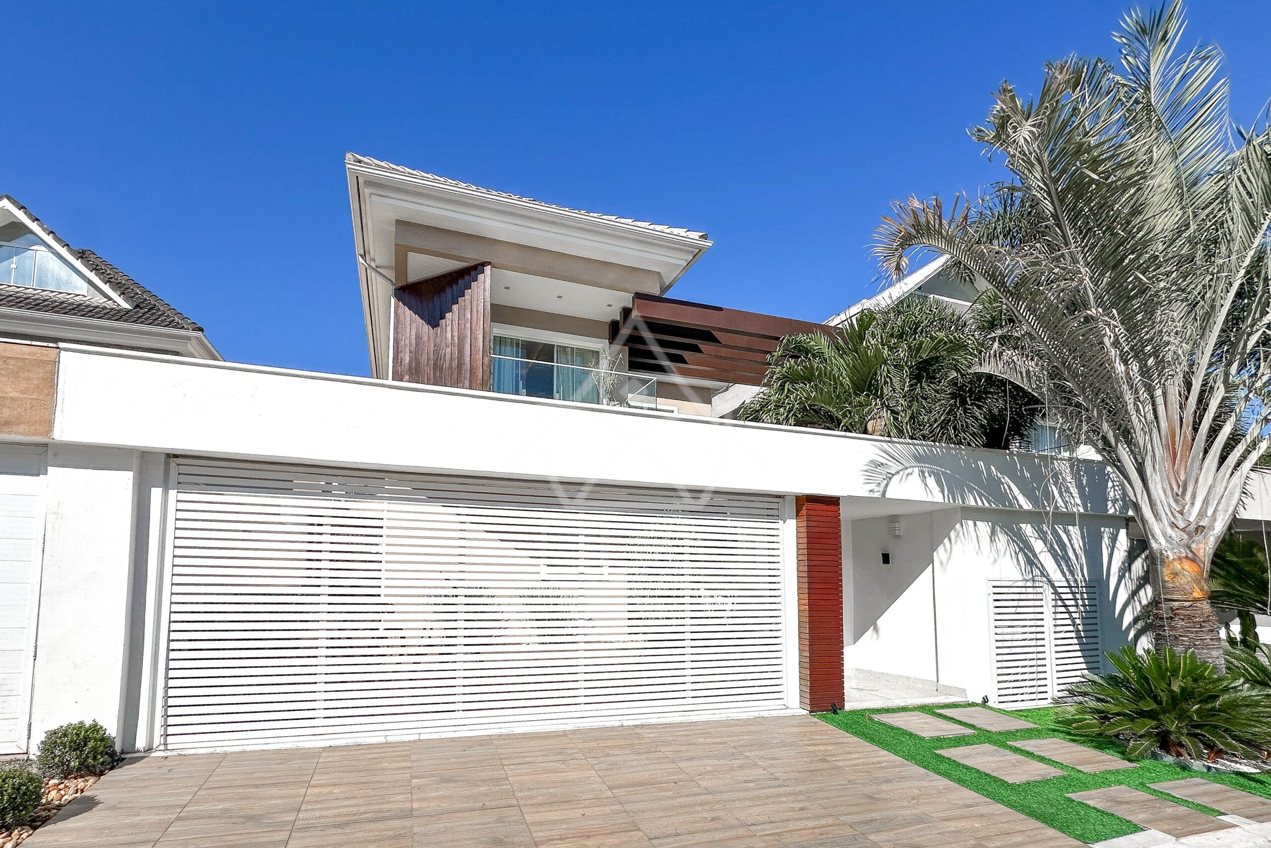 Casa à venda no condomínio Art Life, no Recreio dos Bandeirantes - Royal 4 House