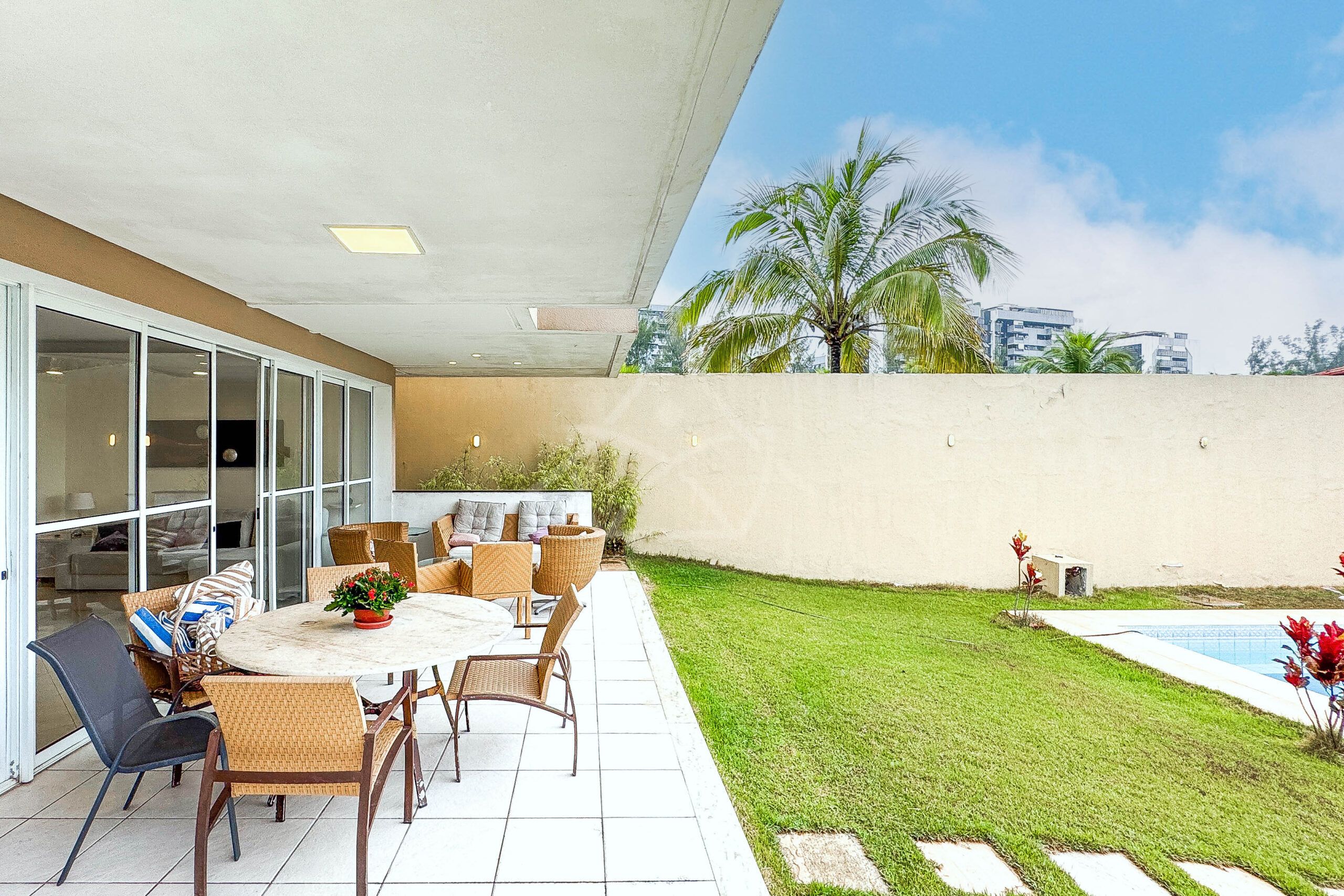 Casa à venda no condomínio Novo Leblon, na Barra da Tijuca - Royal 4 House