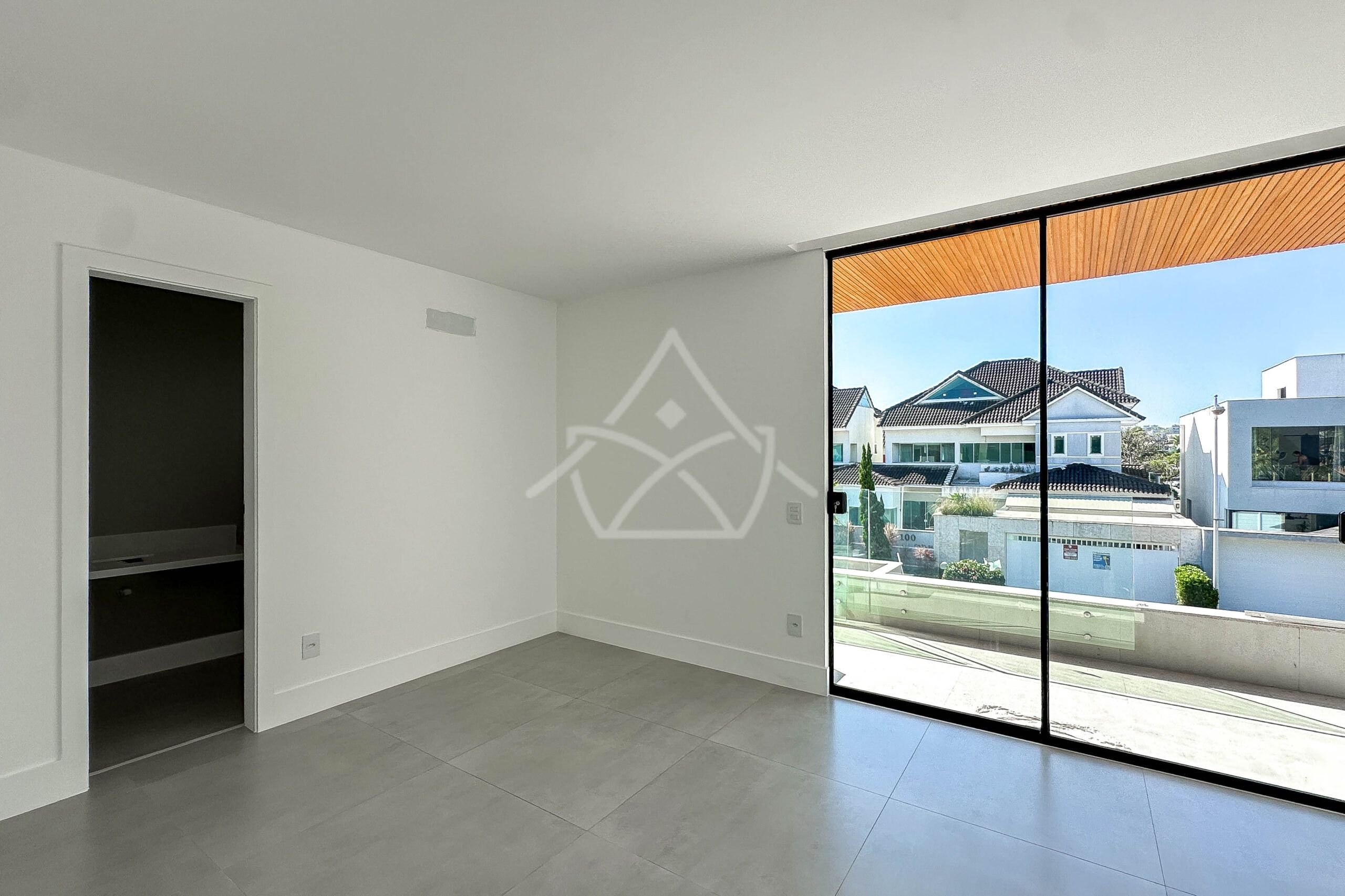 Casa à venda no condomínio Green Coast, no Recreio dos Bandeirantes - Royal 4 House