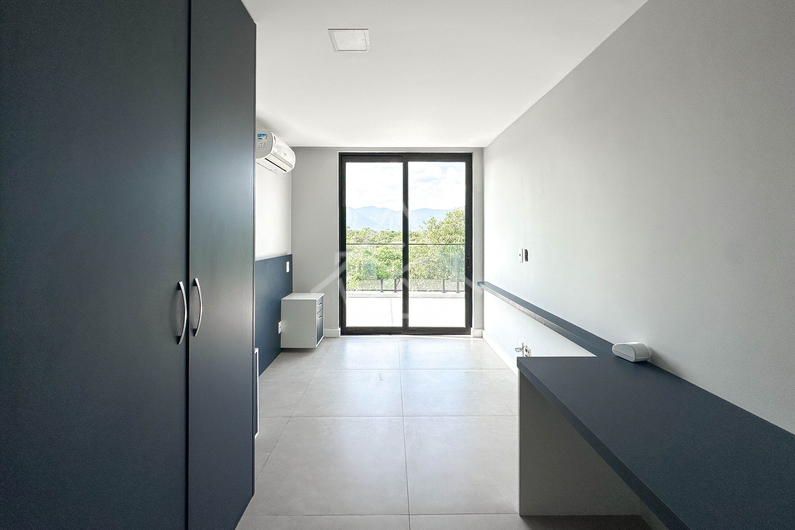 Casa à venda no condomínio Riviera Del Sol, no Recreio dos Bandeirantes - Royal 4 House