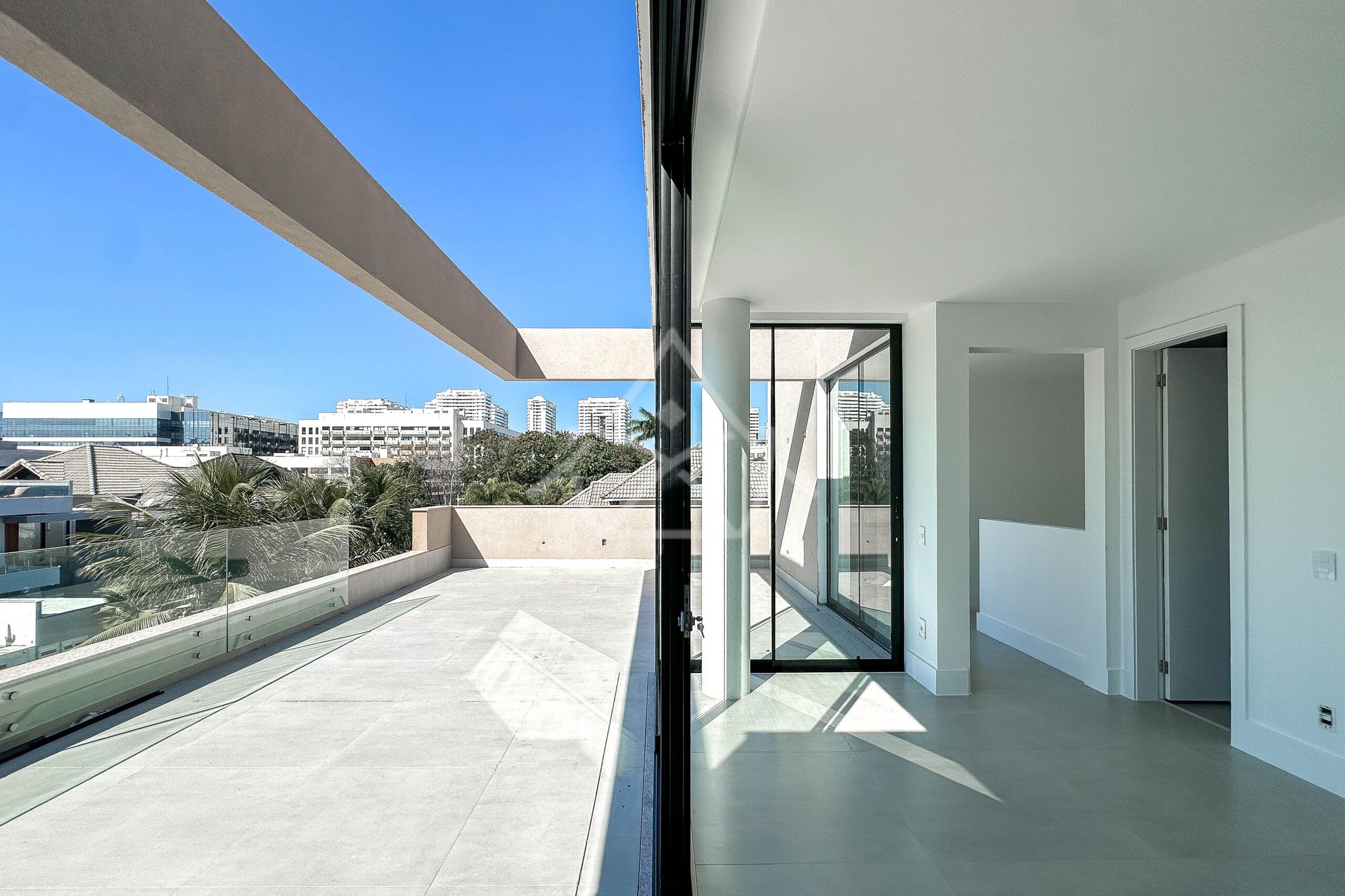 Casa à venda no condomínio Green Coast, no Recreio dos Bandeirantes - Royal 4 House