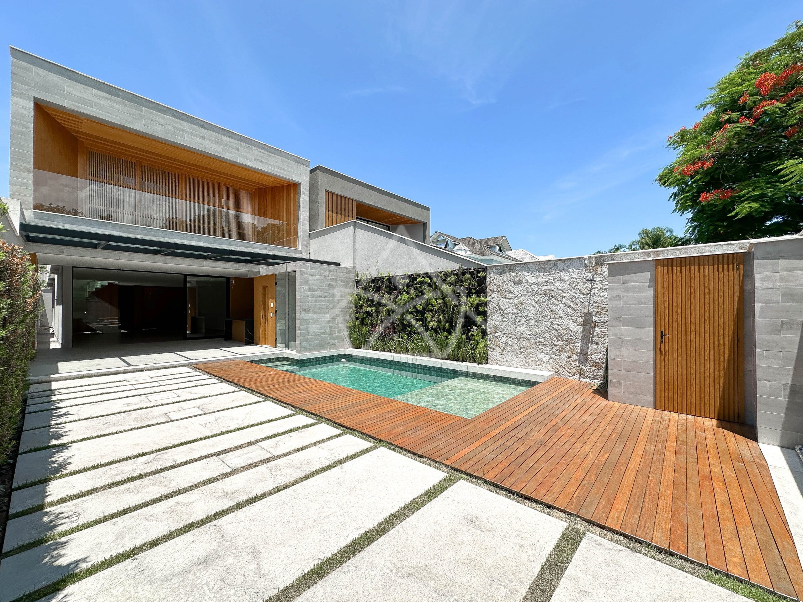 Casa à venda no condomínio Rio Mar, na Barra da Tijuca - Royal 4 House