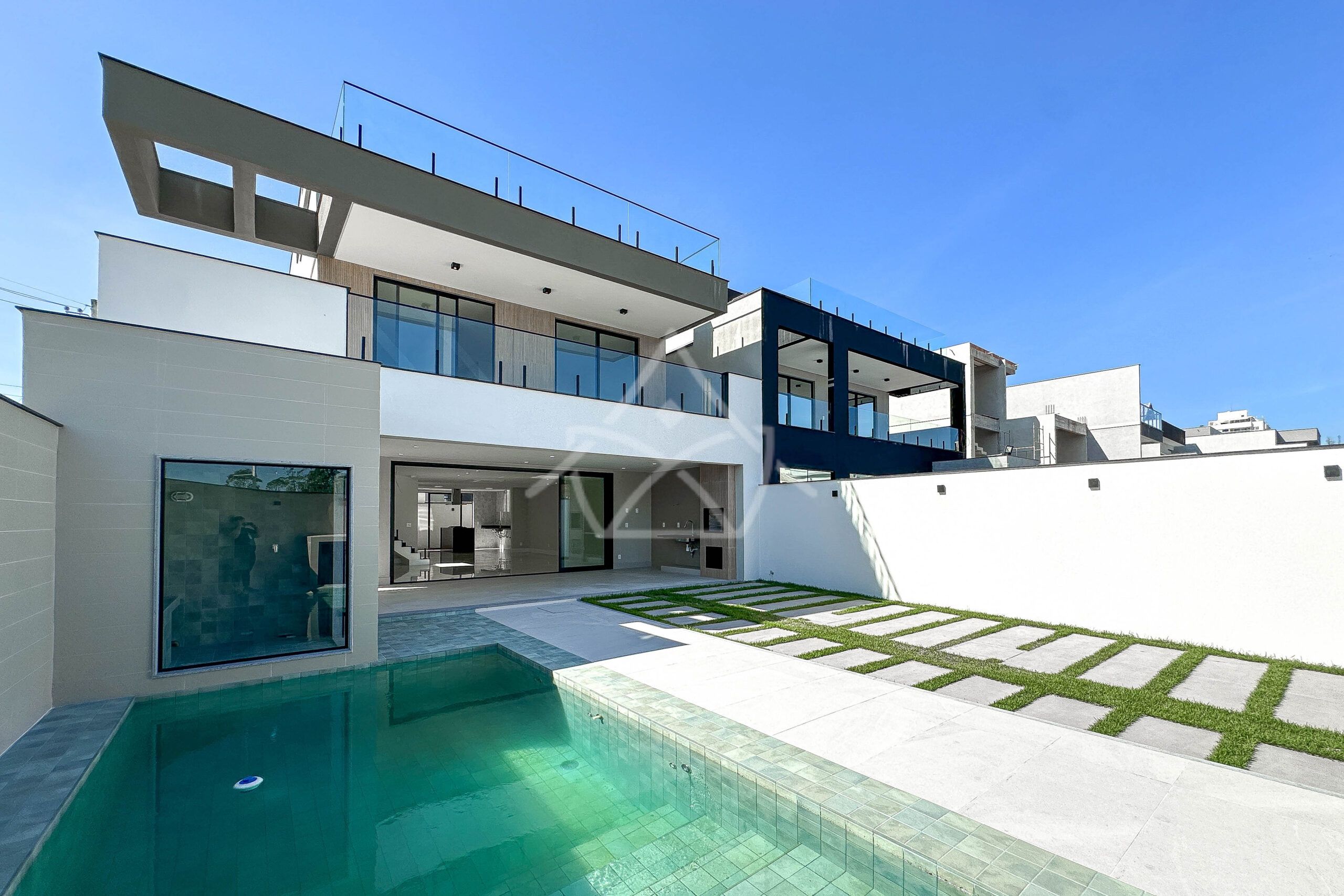Casa à venda no condomínio Sagrada Família, no Recreio dos Bandeirantes - Royal 4 House