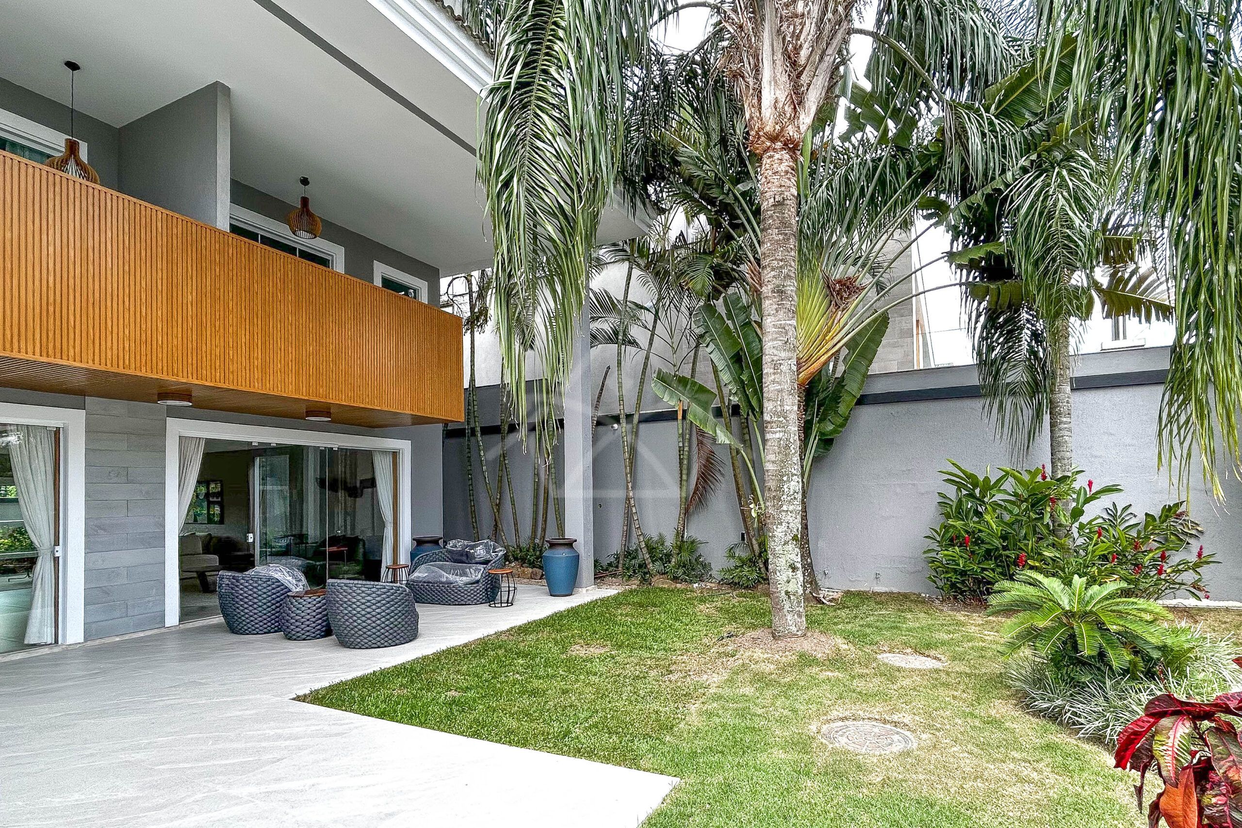 Casa à venda no condomínio Santa Mônica Jardins, na Barra da Tijuca - Royal 4 House