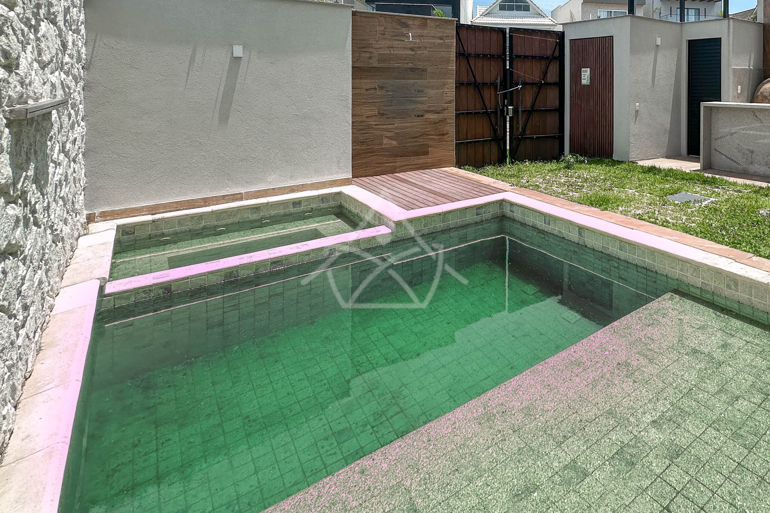 Casa à venda no condomínio Riviera Del Sol, no Recreio dos Bandeirantes - Royal 4 House