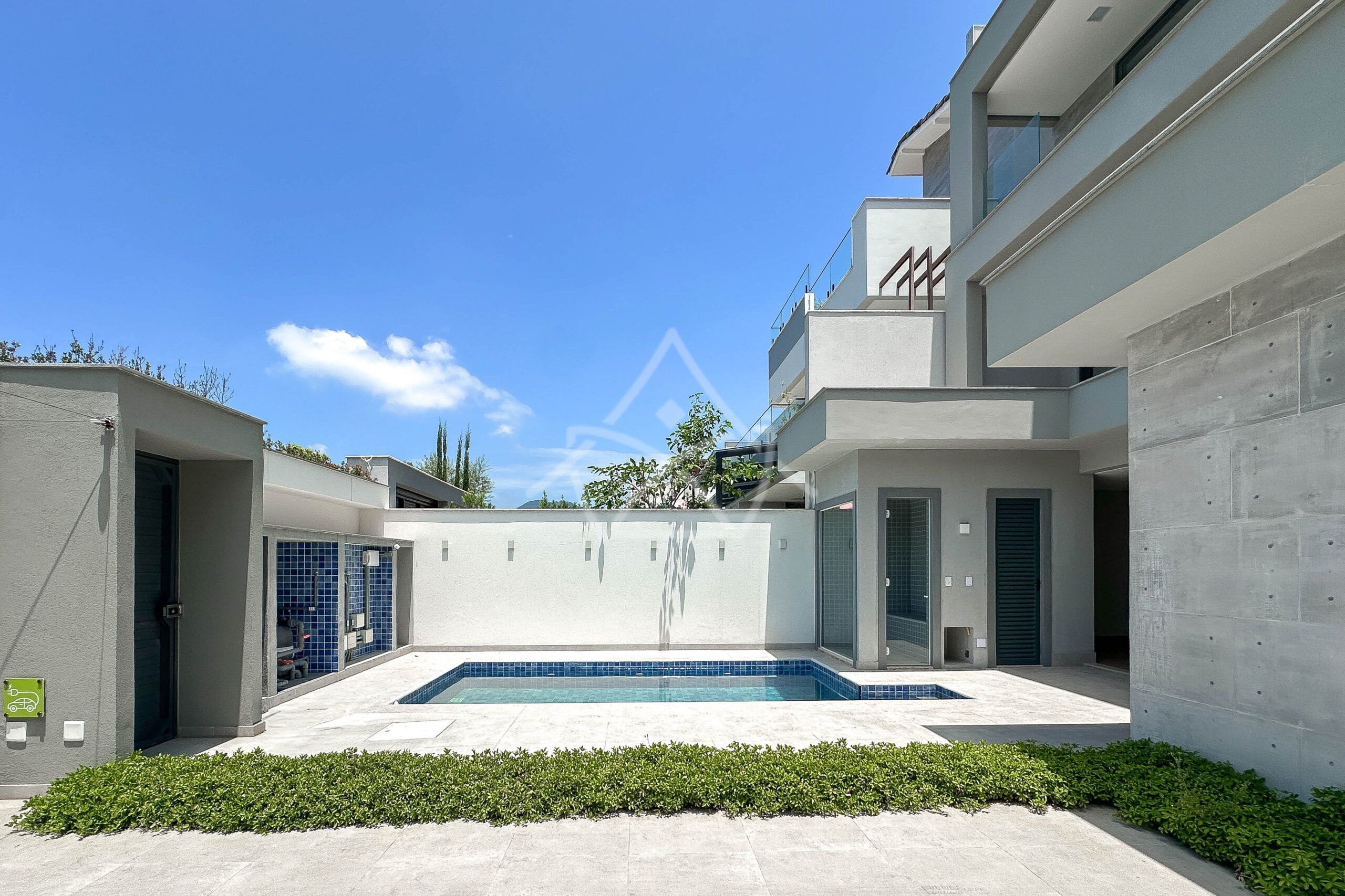 Casa à venda no condomínio Art Life, no Recreio dos Bandeirantes - Royal 4 House