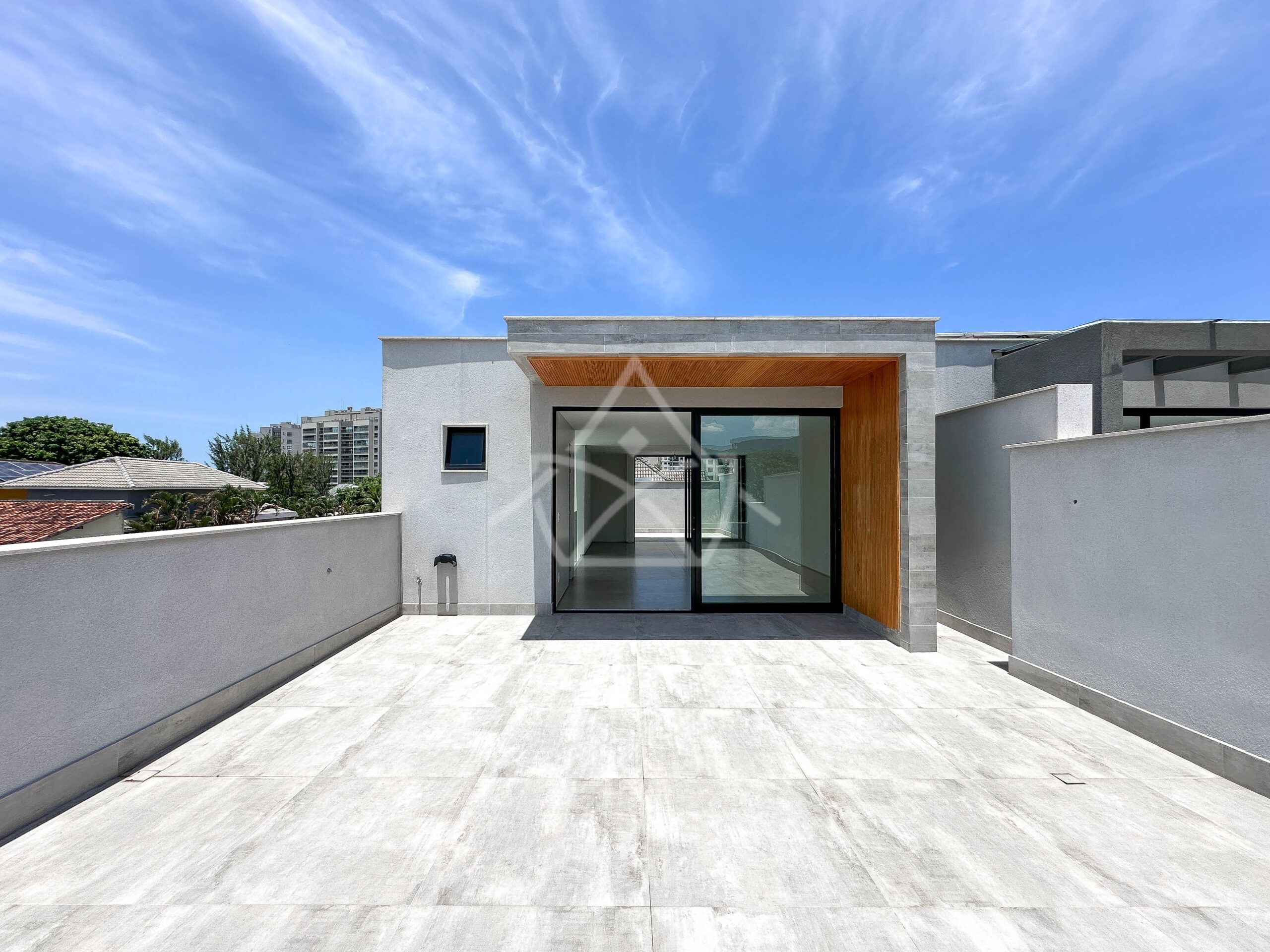 Casa à venda no condomínio Rio Mar, na Barra da Tijuca - Royal 4 House