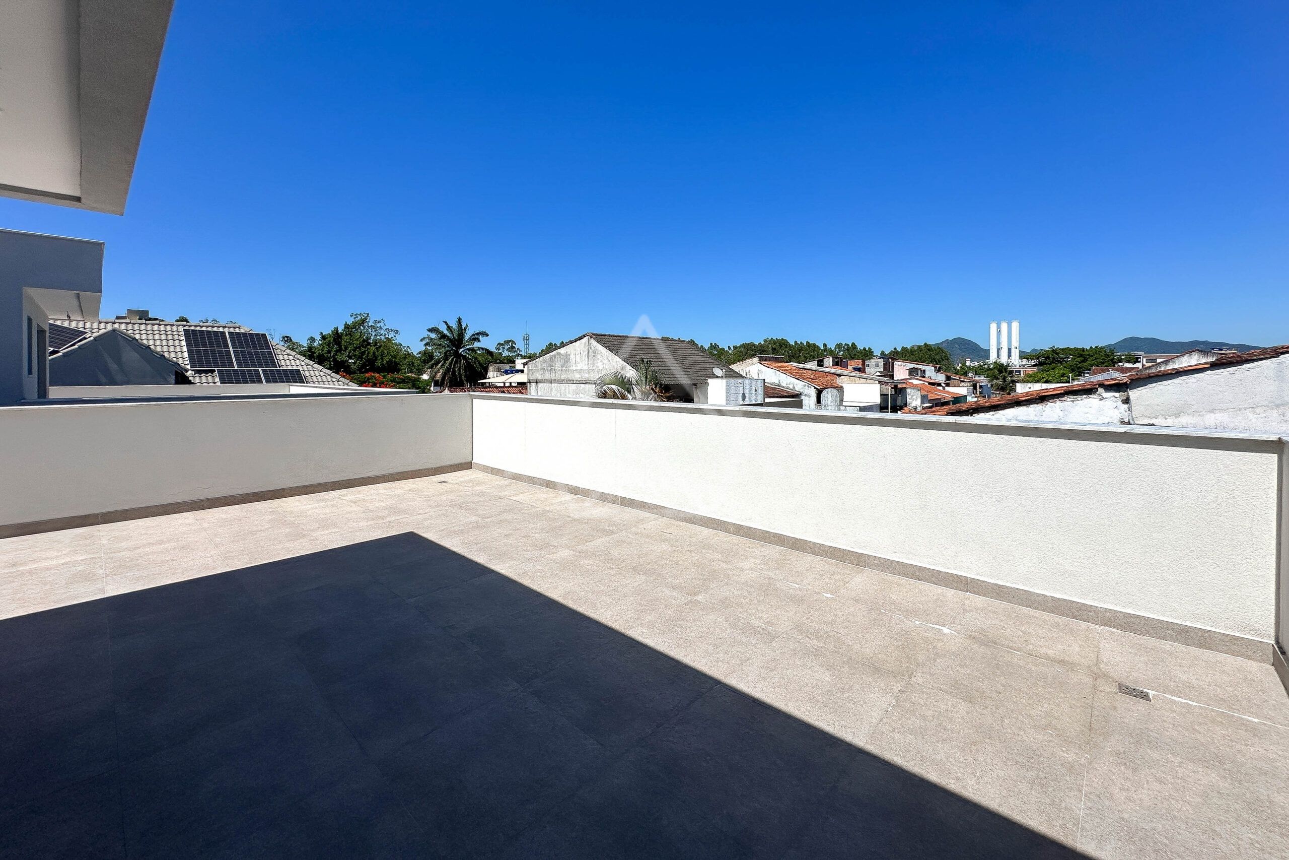 Casa à venda no condomínio Jardins de Maria, no Recreio dos Bandeirantes - Royal 4 House