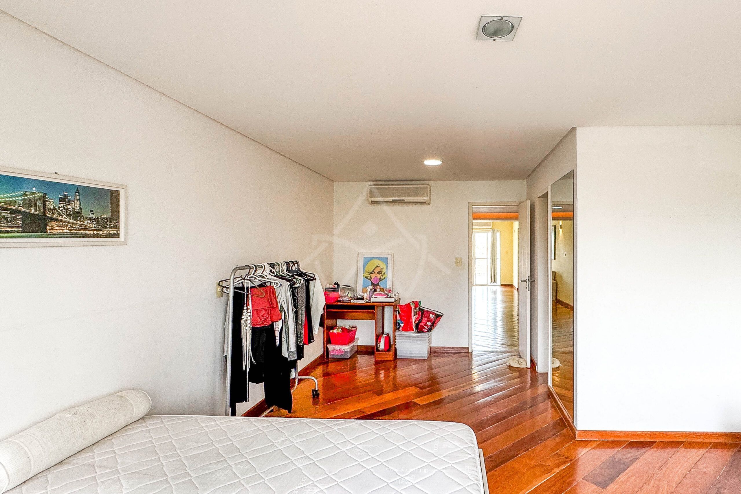 Casa à venda no condomínio Novo Leblon, na Barra da Tijuca - Royal 4 House