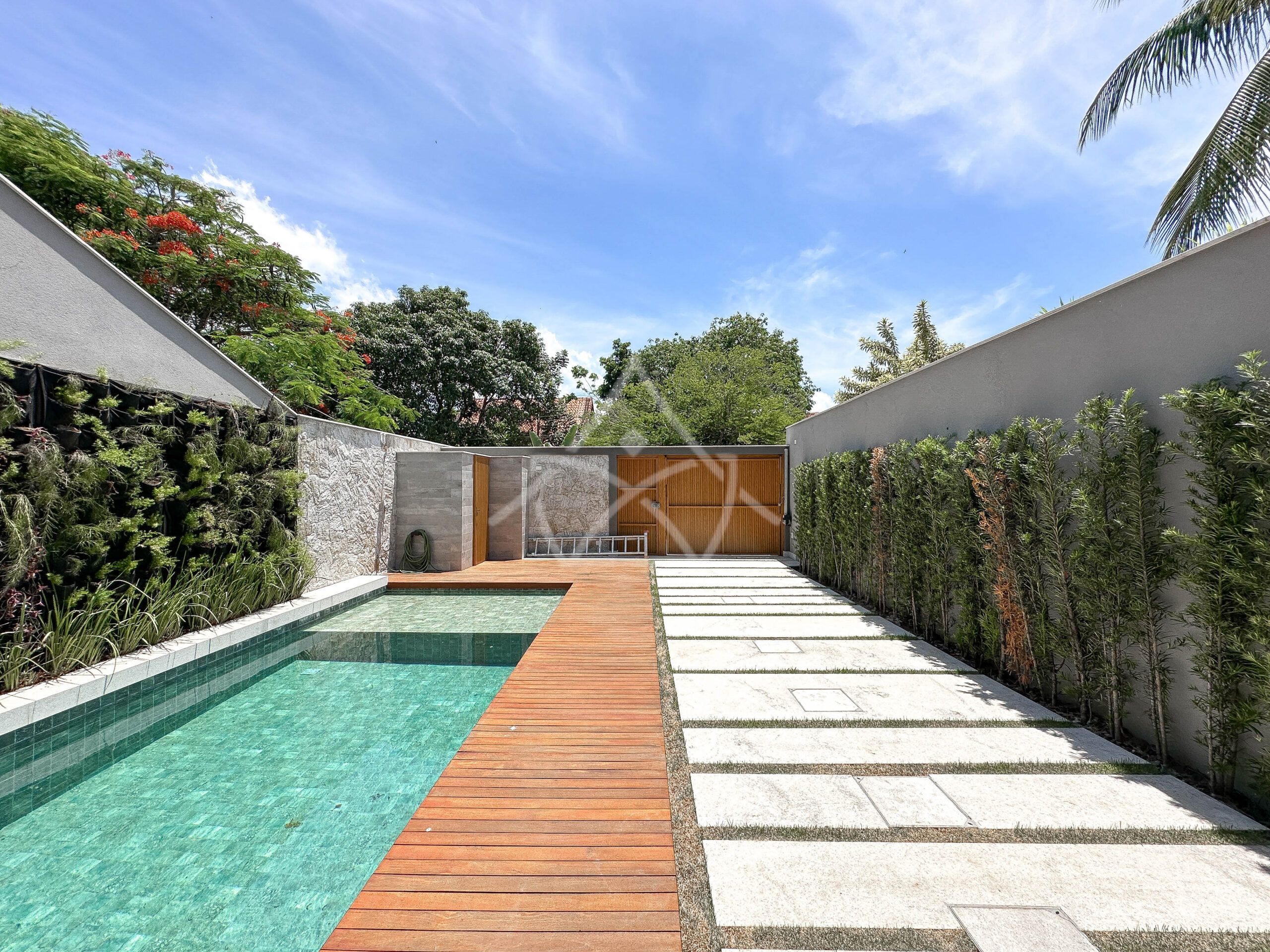 Casa à venda no condomínio Rio Mar, na Barra da Tijuca - Royal 4 House