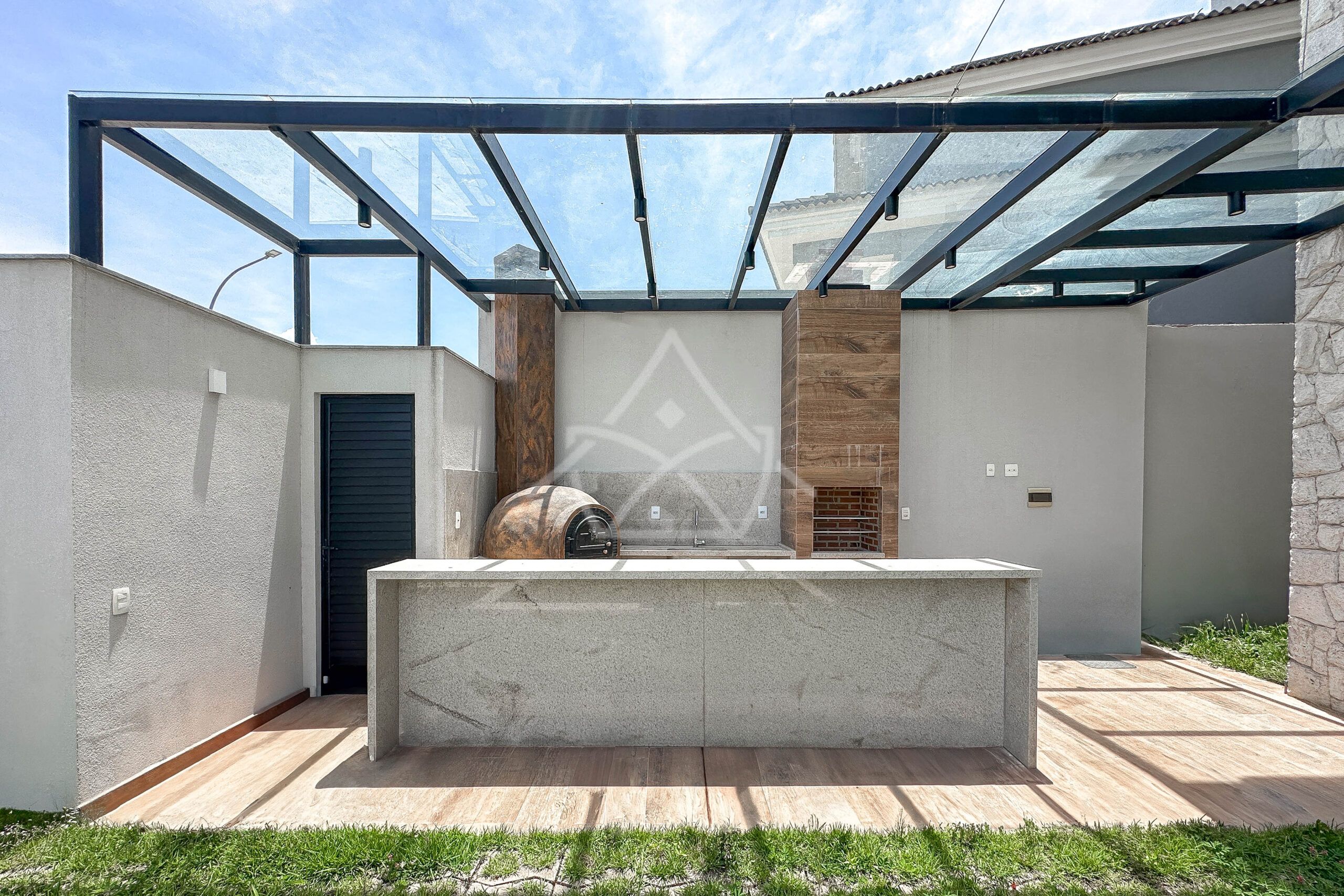 Casa à venda no condomínio Riviera Del Sol, no Recreio dos Bandeirantes - Royal 4 House