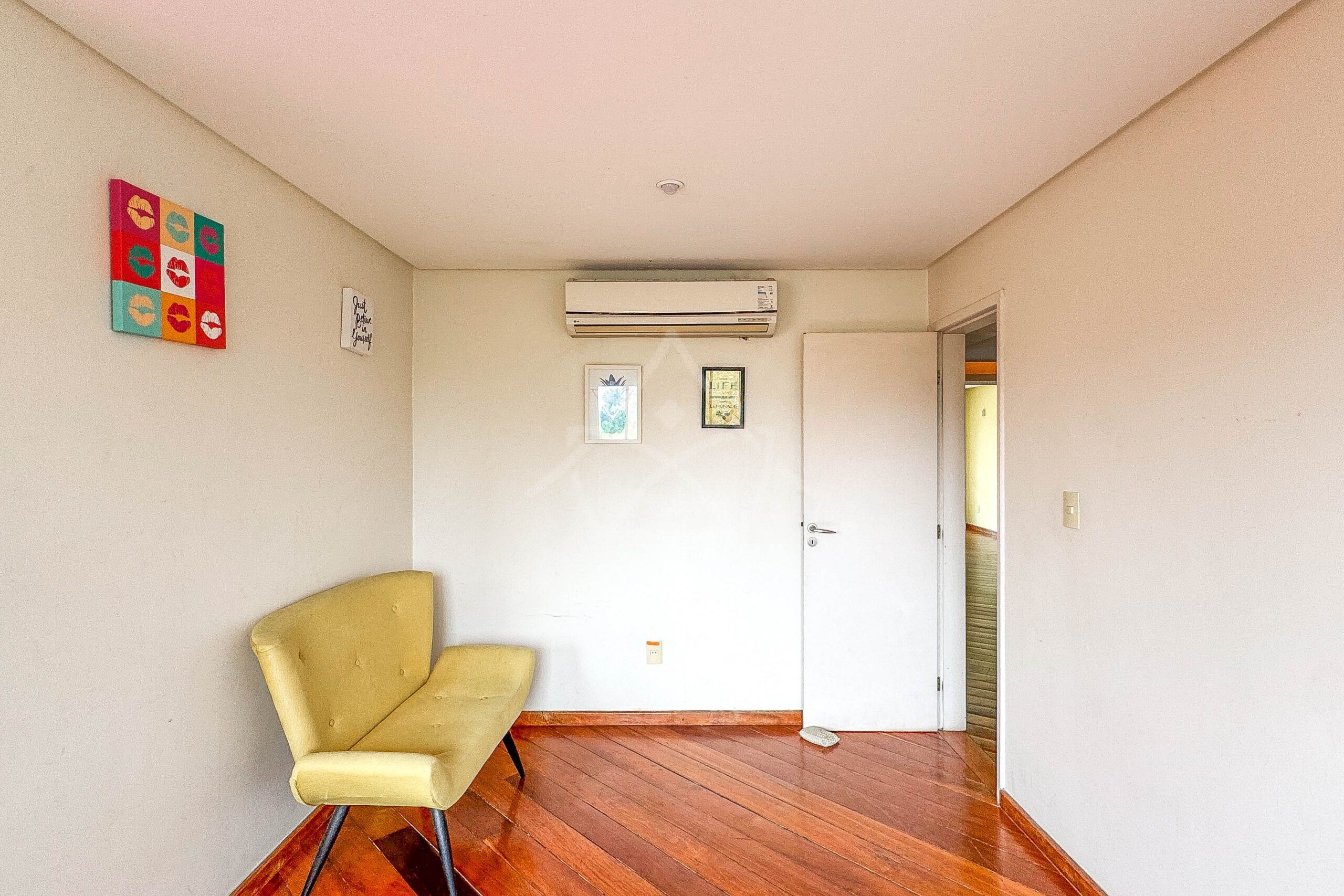 Casa à venda no condomínio Novo Leblon, na Barra da Tijuca - Royal 4 House