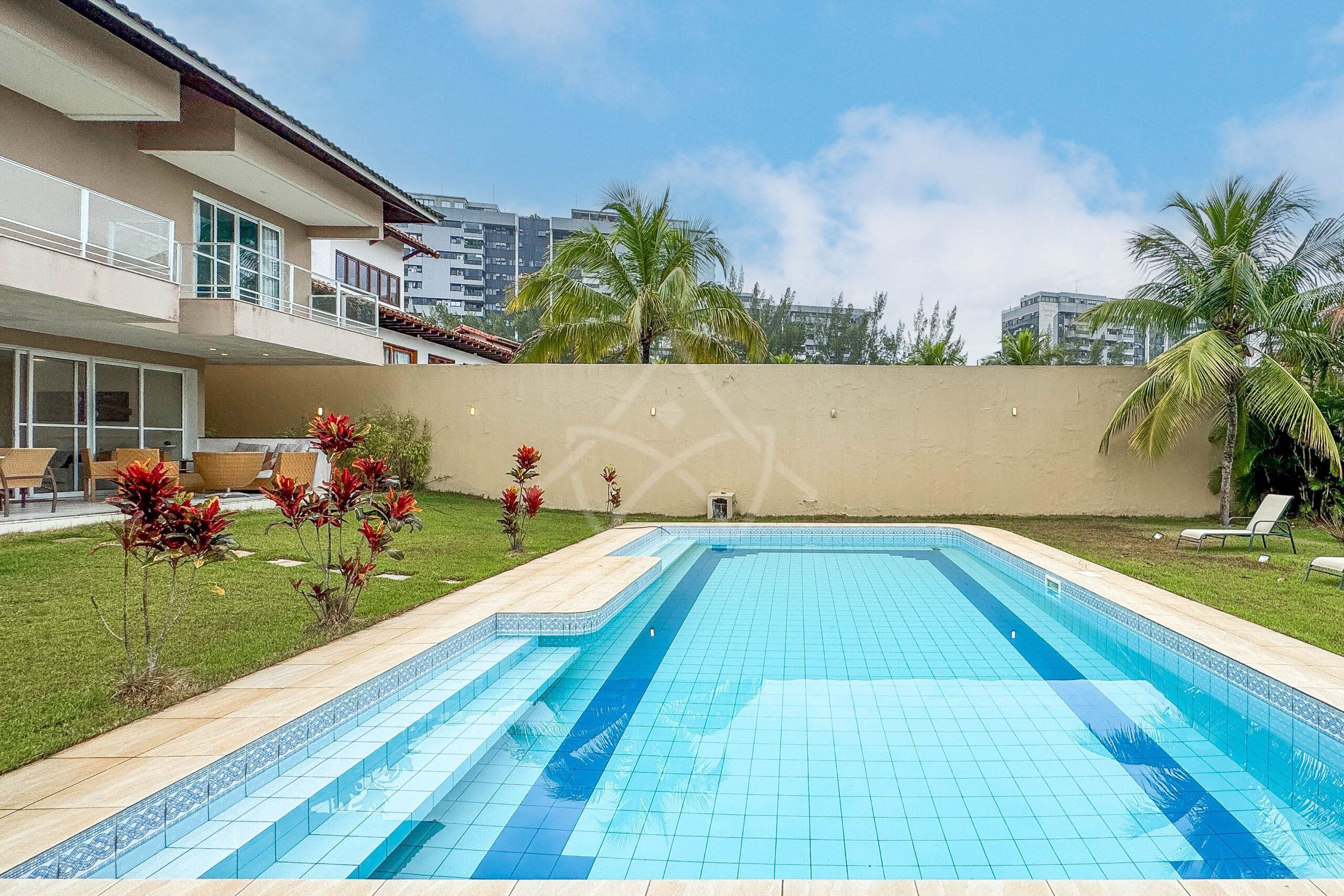 Casa à venda no condomínio Novo Leblon, na Barra da Tijuca - Royal 4 House