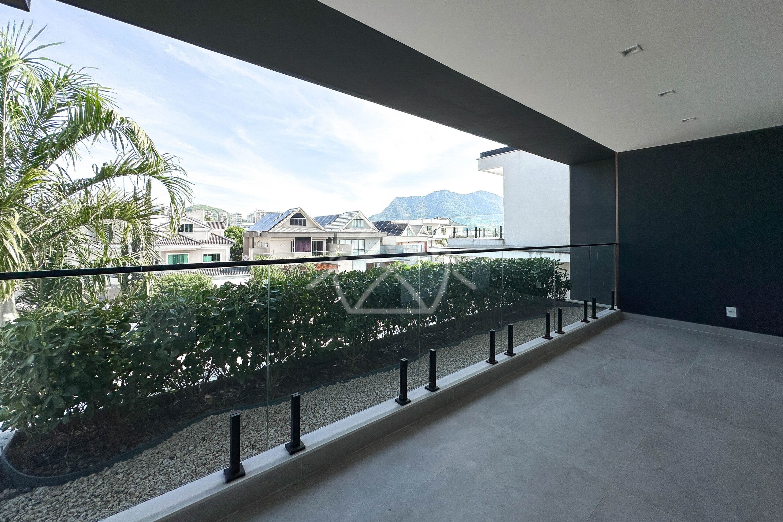 Casa à venda no condomínio Riviera Del Sol, no Recreio dos Bandeirantes - Royal 4 House