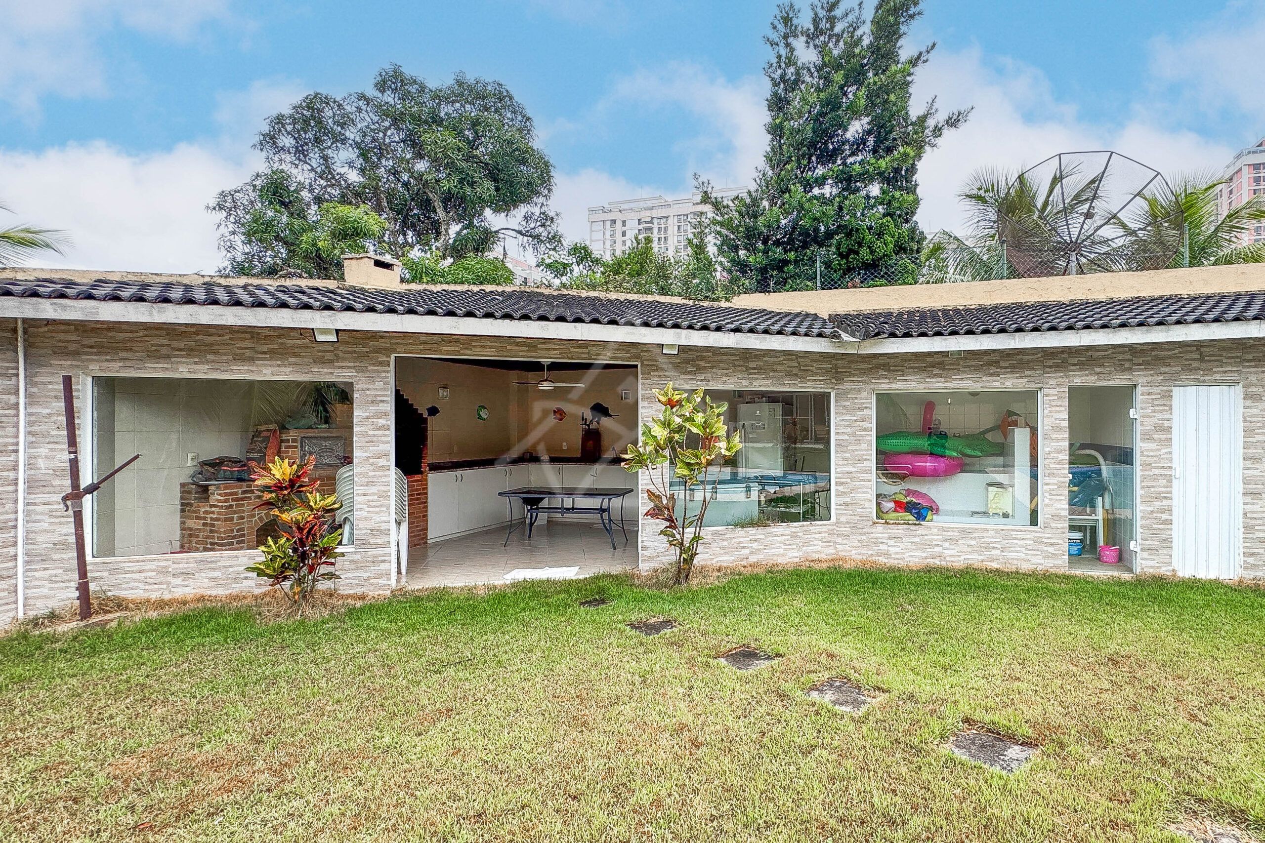 Casa à venda no condomínio Novo Leblon, na Barra da Tijuca - Royal 4 House