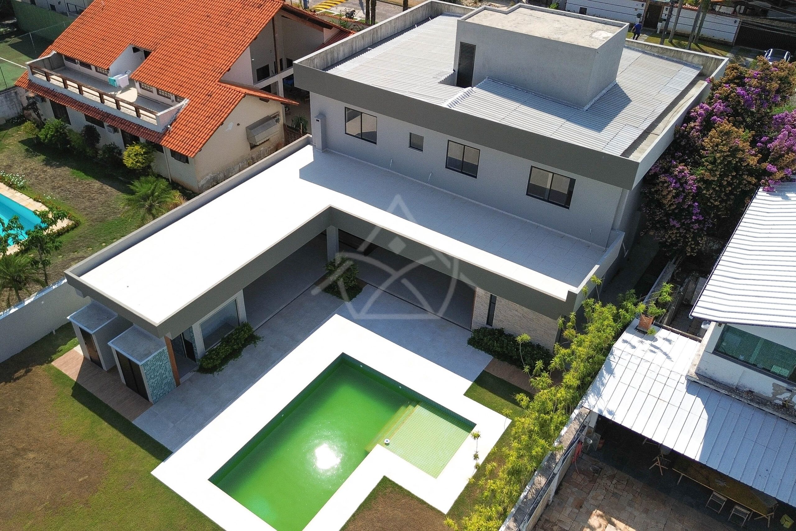 Casa à venda no condomínio Village Marapendi, na Barra da Tijuca