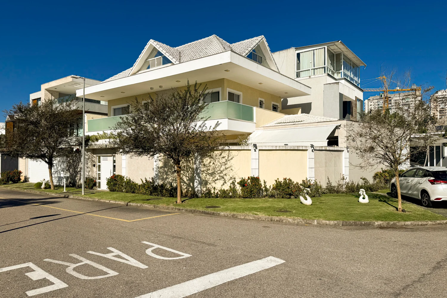 Casa com 3 Suítes no Recreio dos Bandeirantes RJ