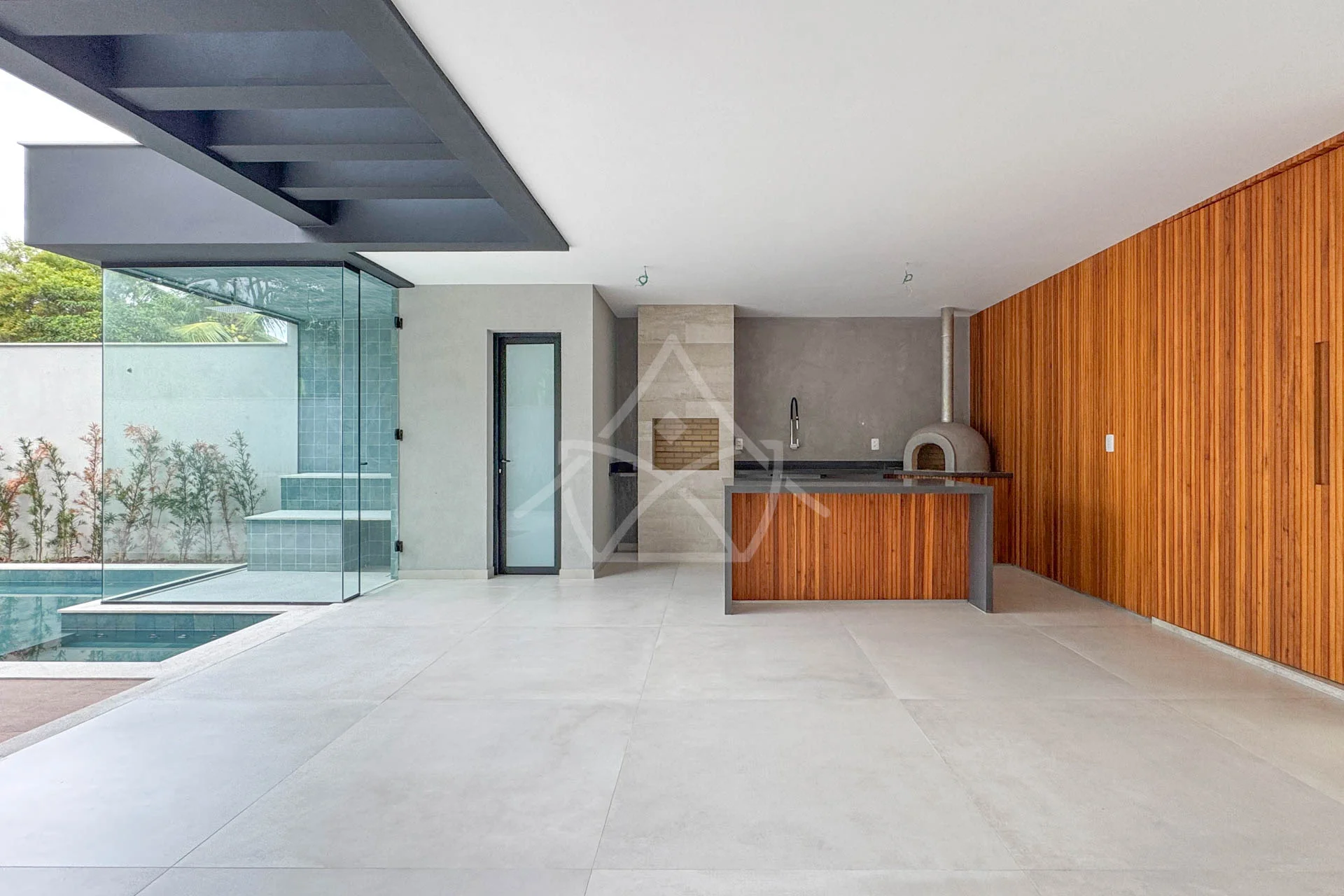 Casa com 4 Suítes à Venda na Barra da Tijuca