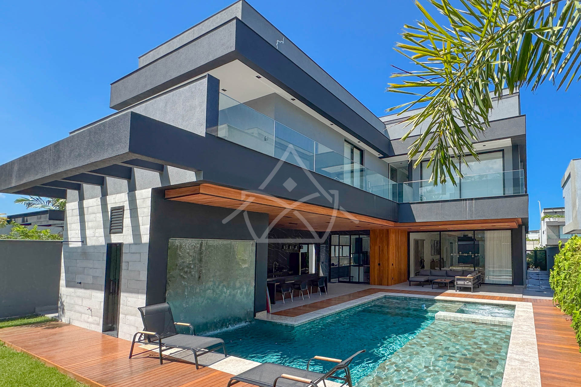 Casa Triplex no Alphaville à Venda na Barra da Tijuca