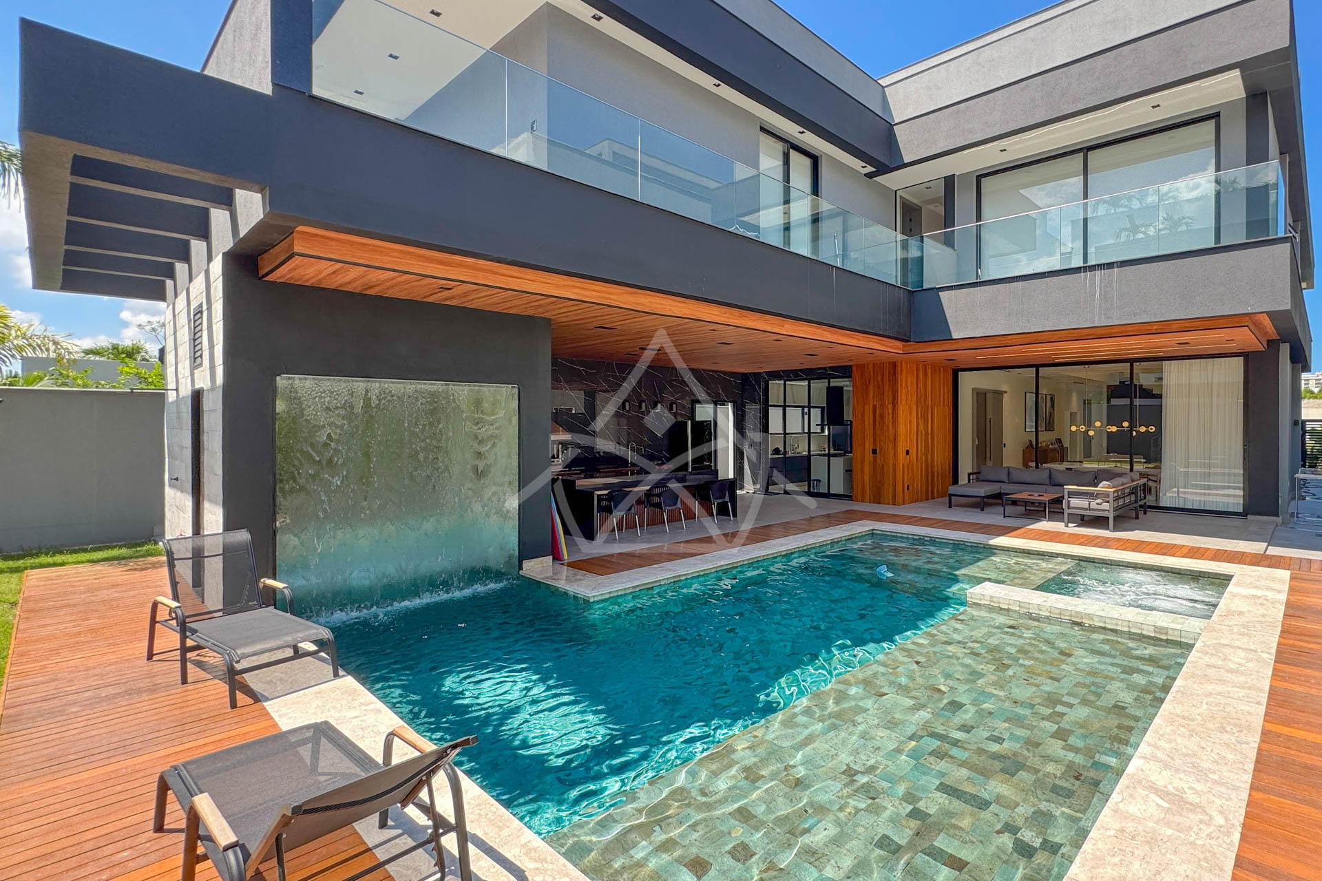 Casa Triplex no Alphaville à Venda na Barra da Tijuca