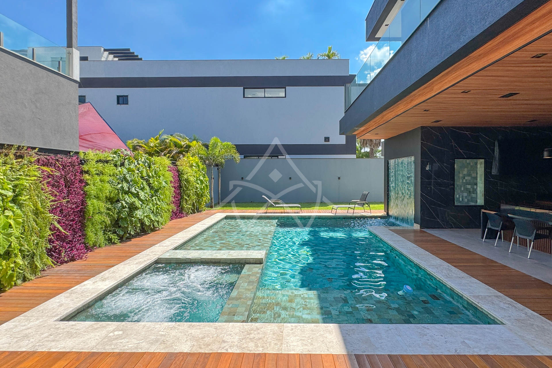 Casa Triplex no Alphaville à Venda na Barra da Tijuca, Entre em contato conosco agora mesmo e agende a sua visita.