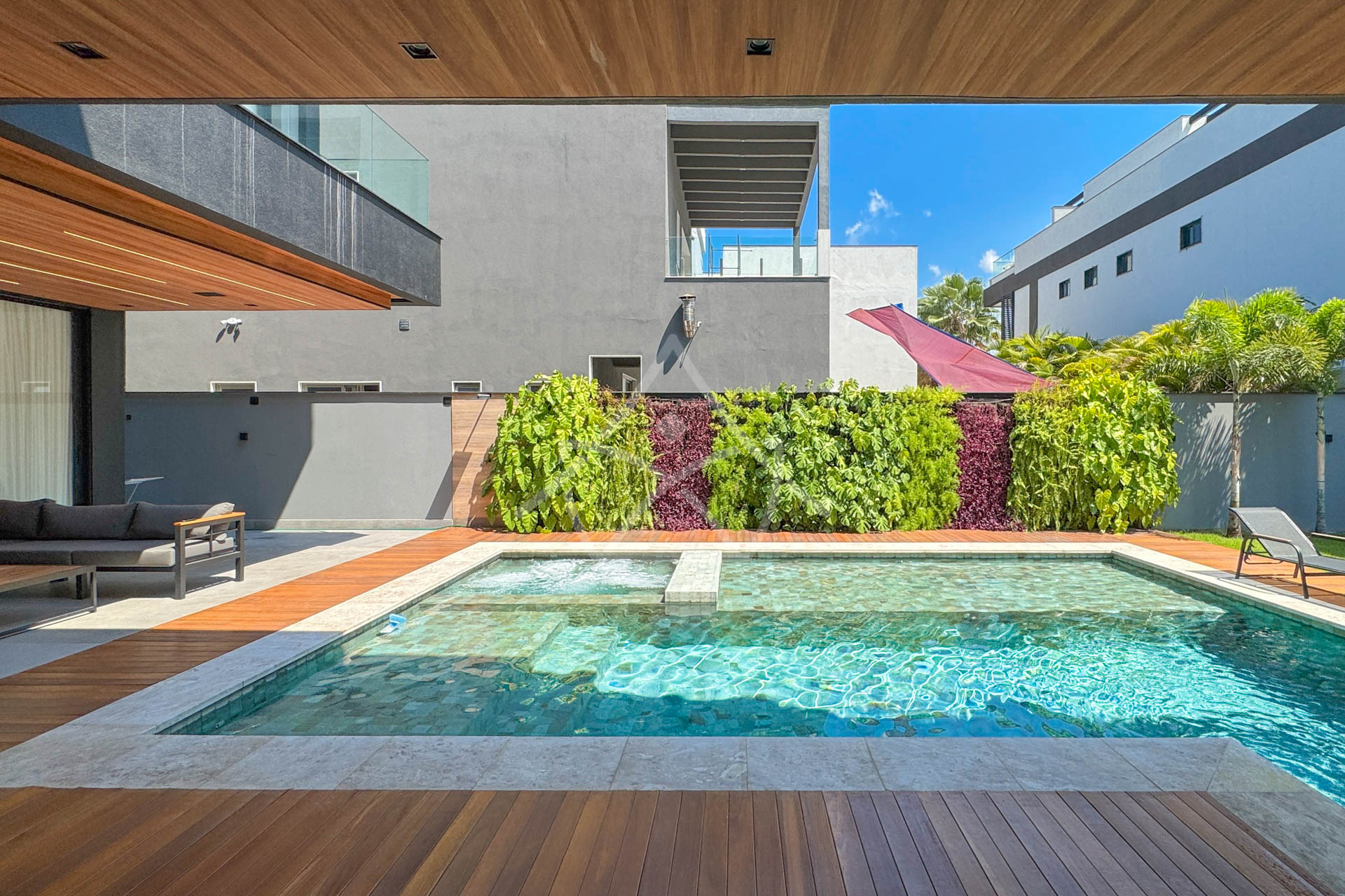 Casa Triplex no Alphaville à Venda na Barra da Tijuca, Entre em contato conosco agora mesmo e agende a sua visita.