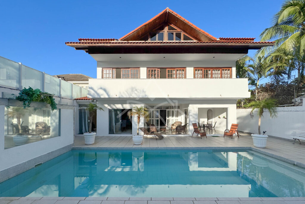Casa à Venda no Maramar