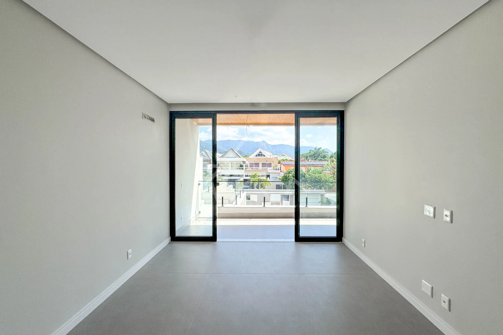 Casa Triplex no Rio Mar à Venda