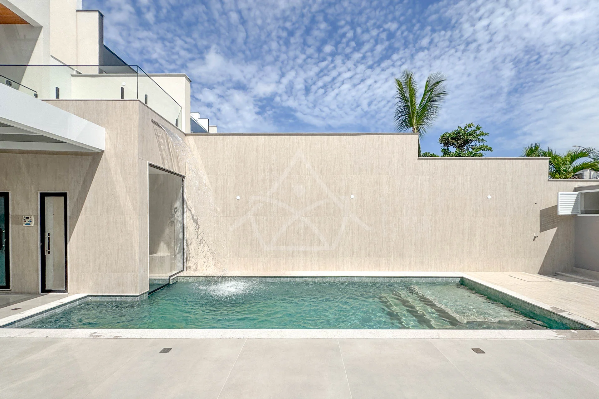 Casa Triplex no Rio Mar à Venda