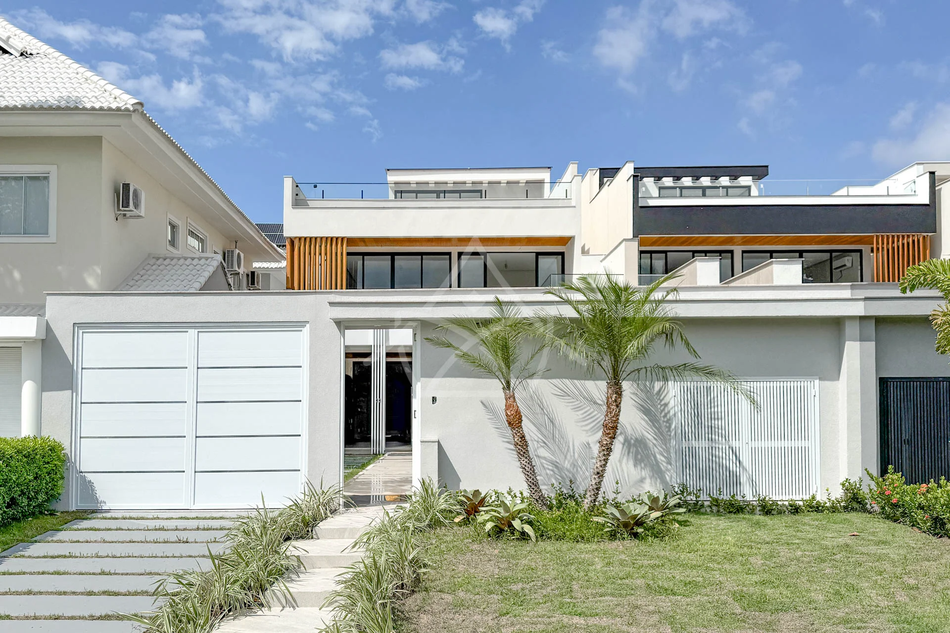 Casa Triplex no Rio Mar à Venda