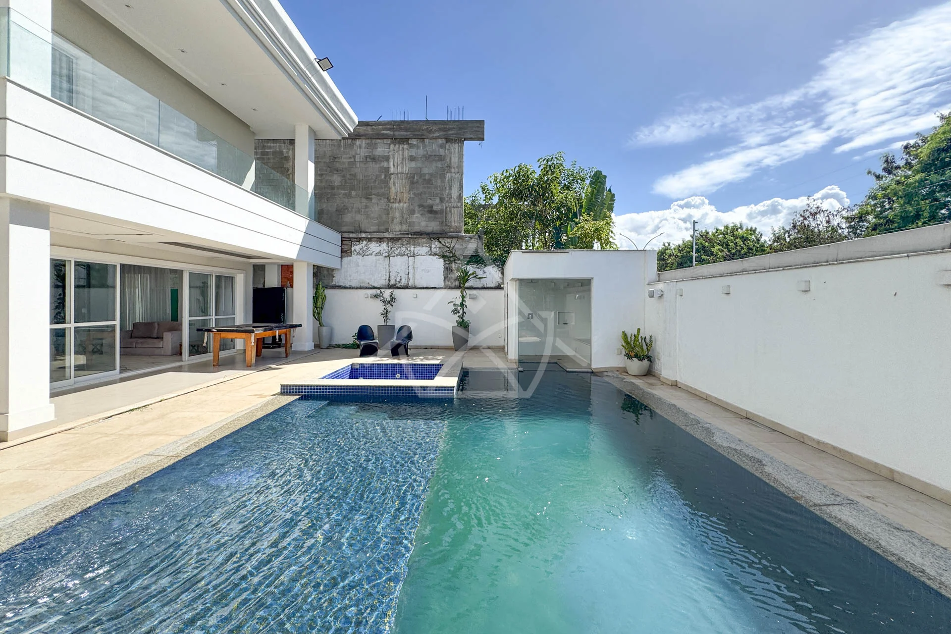 Casa Colonial à Venda com 3 Suítes
