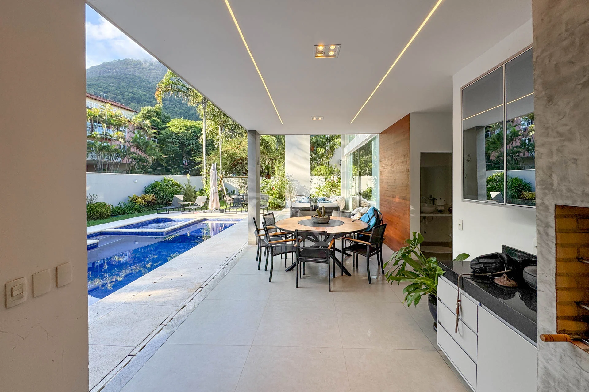 Casa em São Conrado à Venda