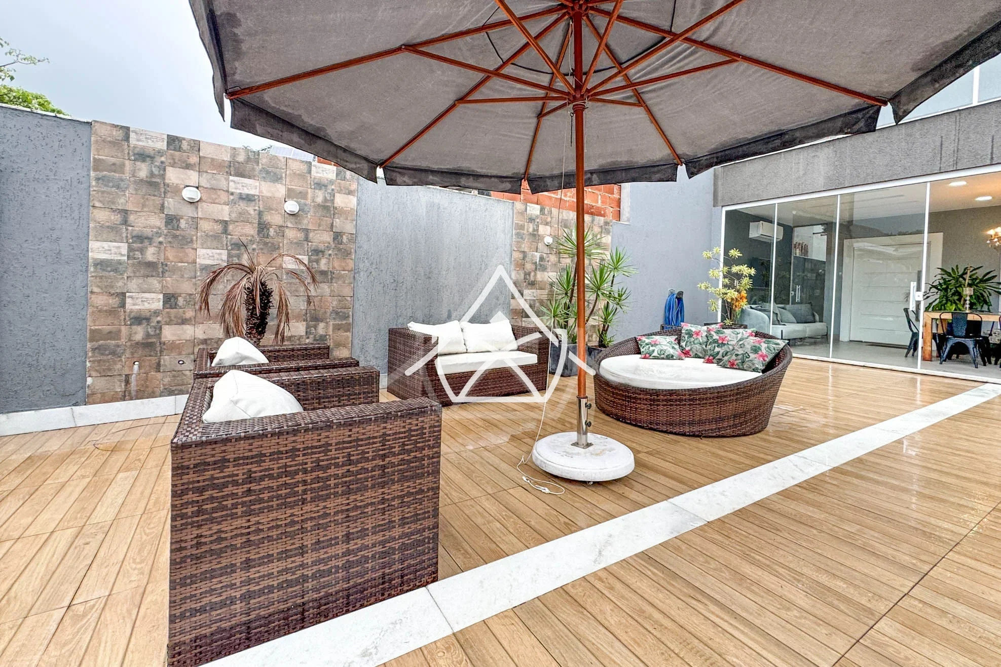 Casa com Sótão à Venda