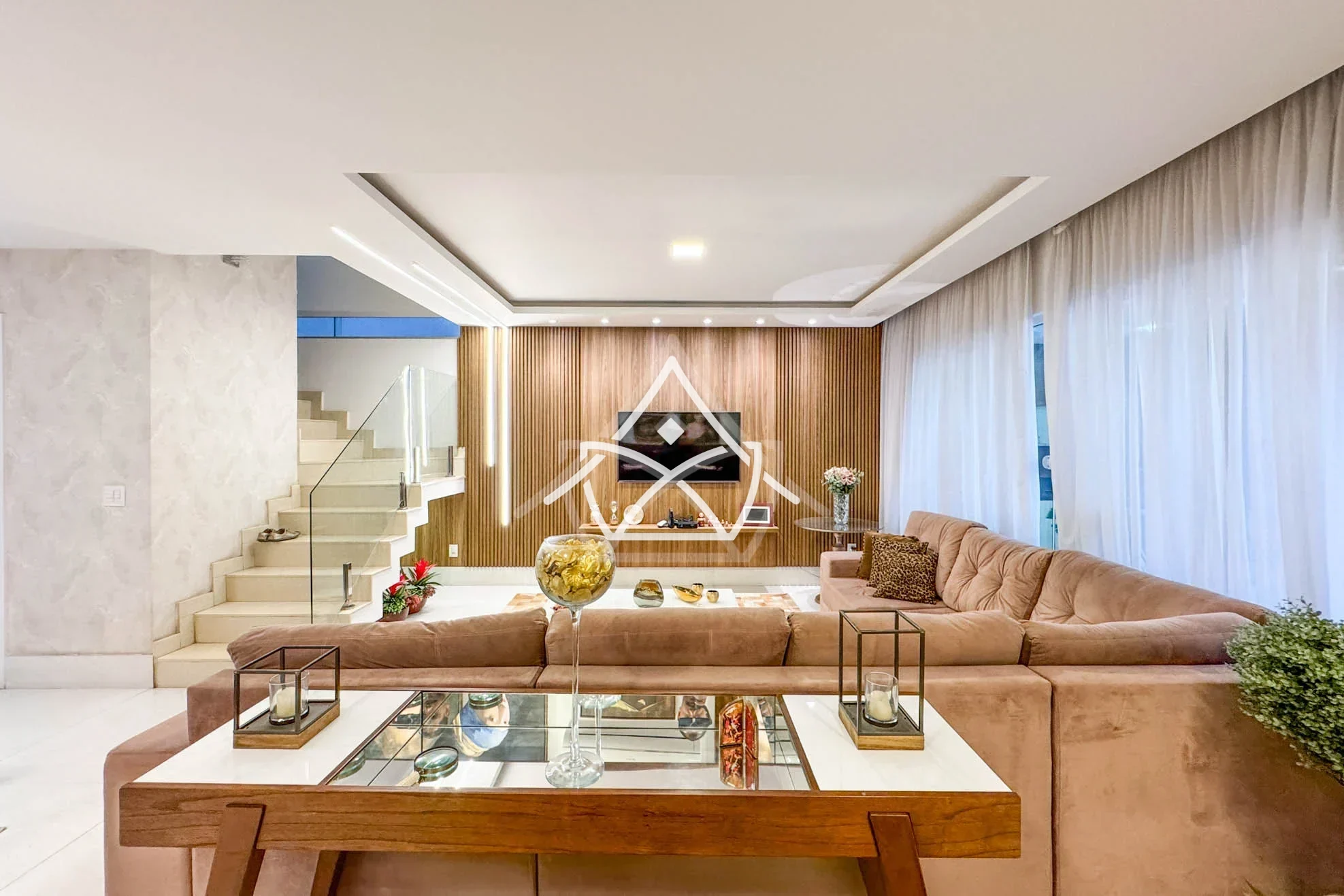 Casa com Sótão à Venda